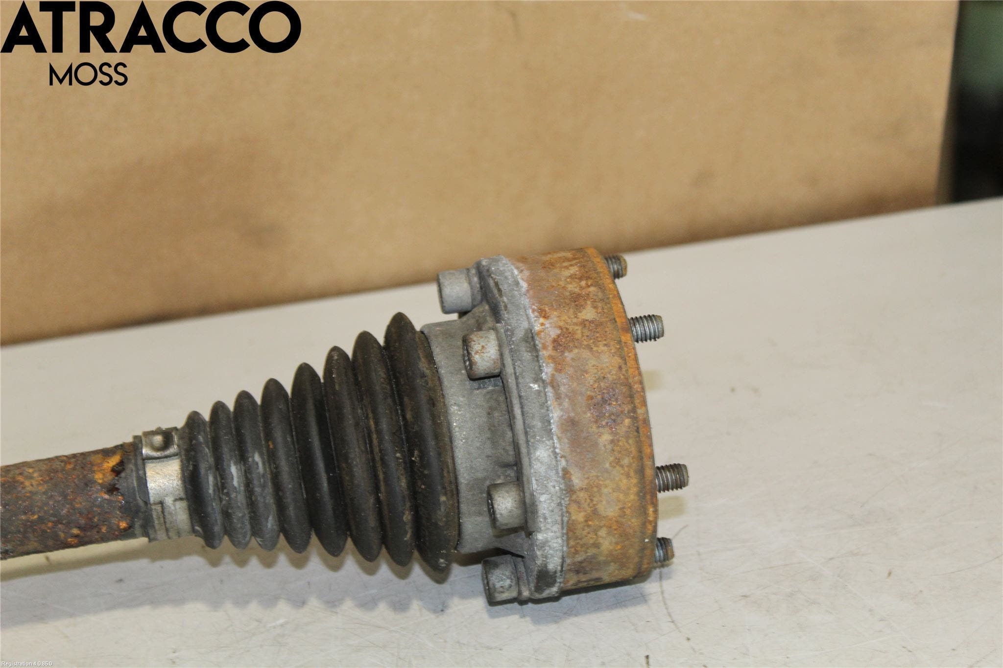 Volkswagen VW POLO 10-17 Drivaksel Foran Kompl Venstre