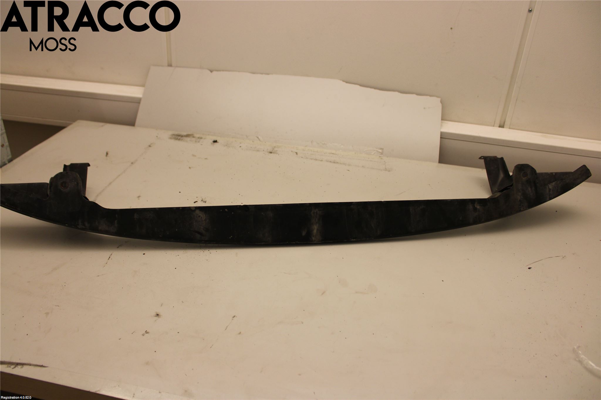 Volkswagen VW GOLF V 04-09 Støtfanger Foran Bjelke