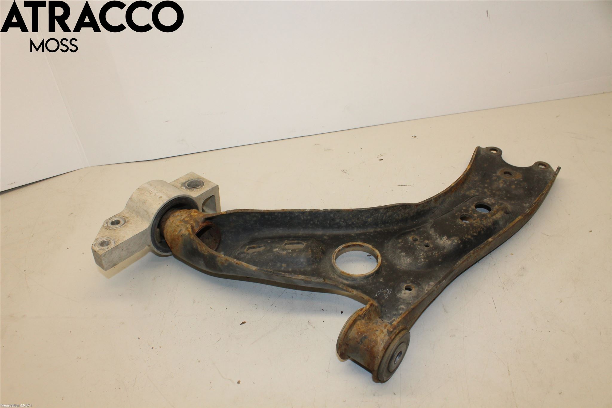 Volkswagen VW TOURAN 10-15 Bærearm Foran Høyre Nedre