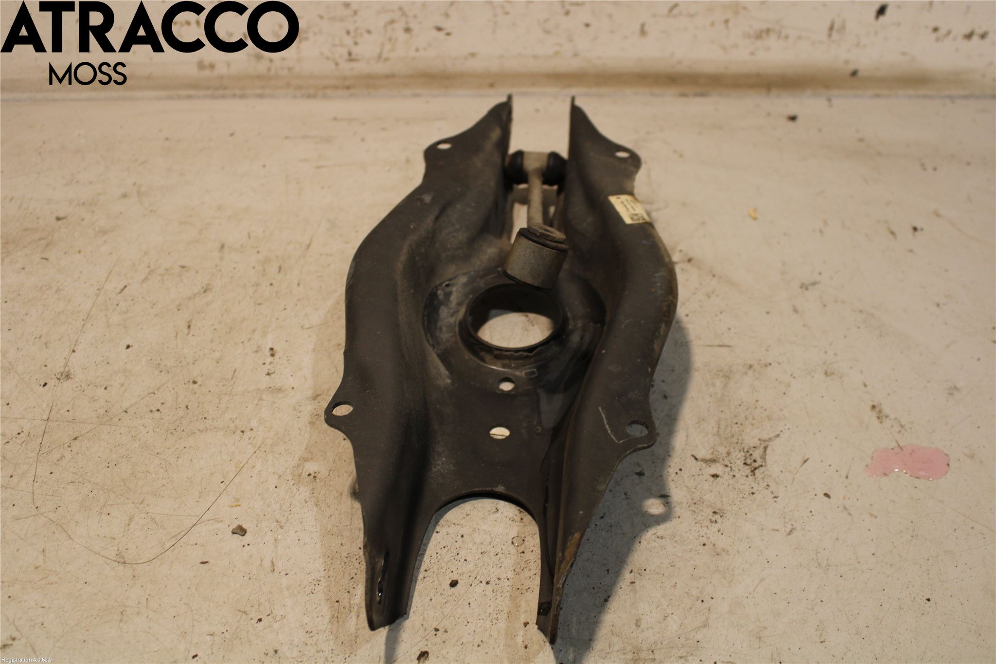 Mercedes-Benz MB C-KLASS (W205) 14-21 Bærearm Bak Høyre