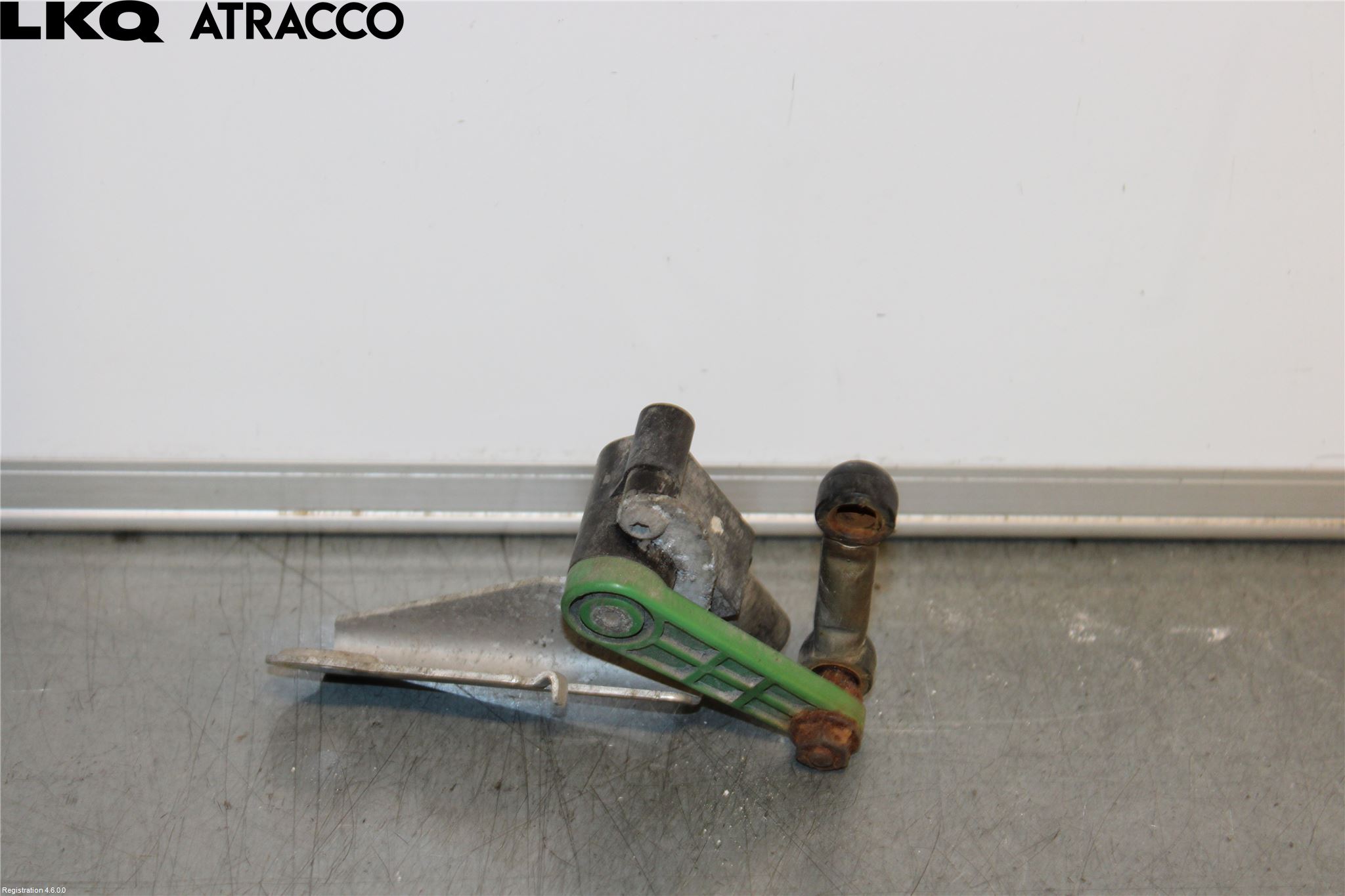 Tesla MODEL S 13- Nivåreg Sensor