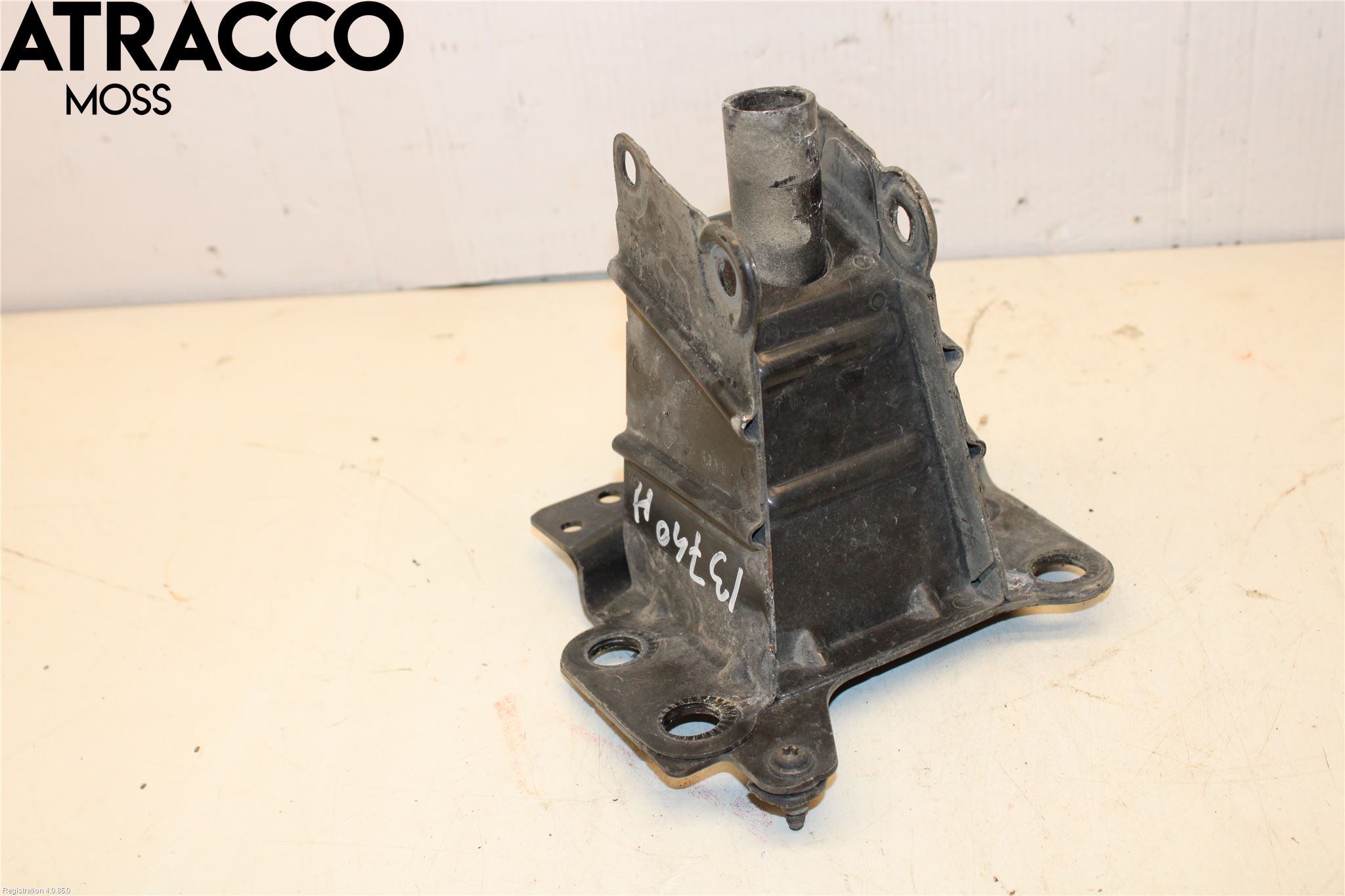 Audi A3/S3 05-13 Støtfanger Foran Feste