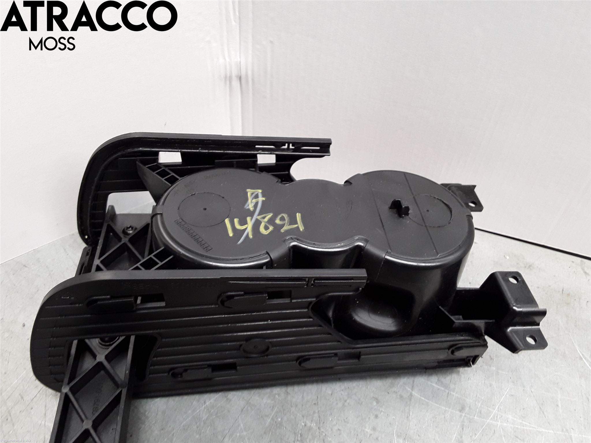 Jaguar F-PACE Innr Koppholder