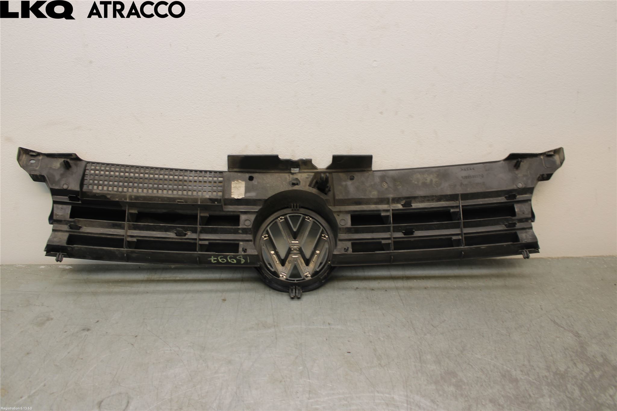 Volkswagen VW GOLF IV 98-06 Grill Komplett