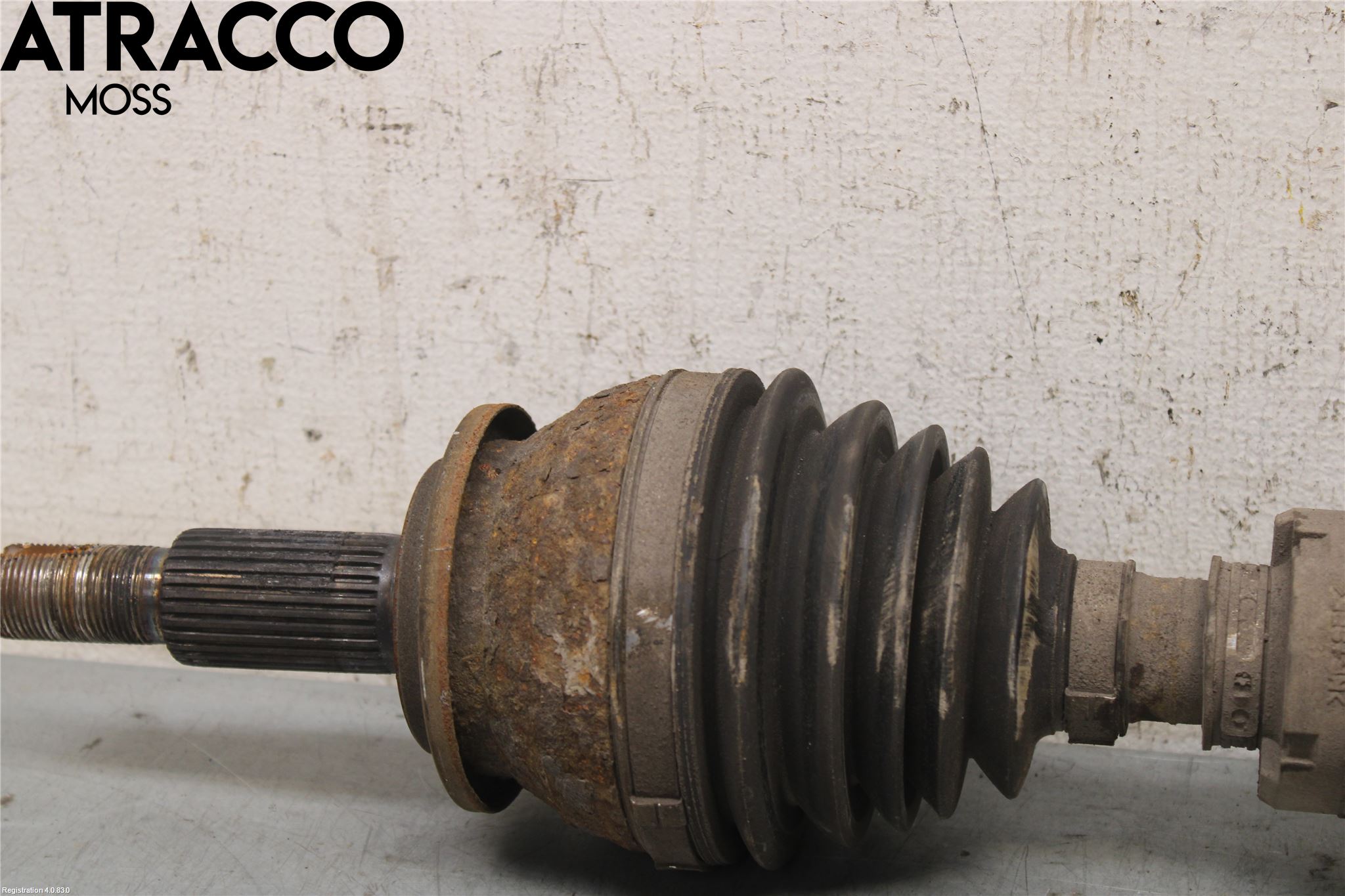 Toyota RAV4 13-18 Drivaksel Foran Kompl Venstre