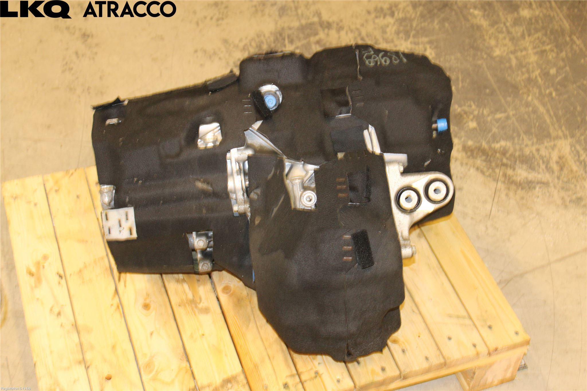Tesla MODEL S 13- Motor Elektrisk Fram