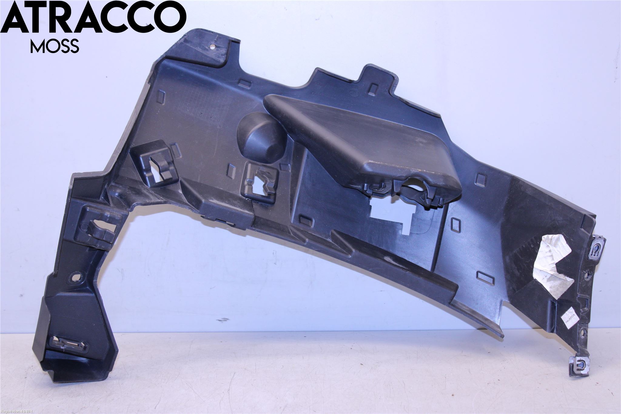 Toyota PROACE II 16- Støtfanger Foran Feste