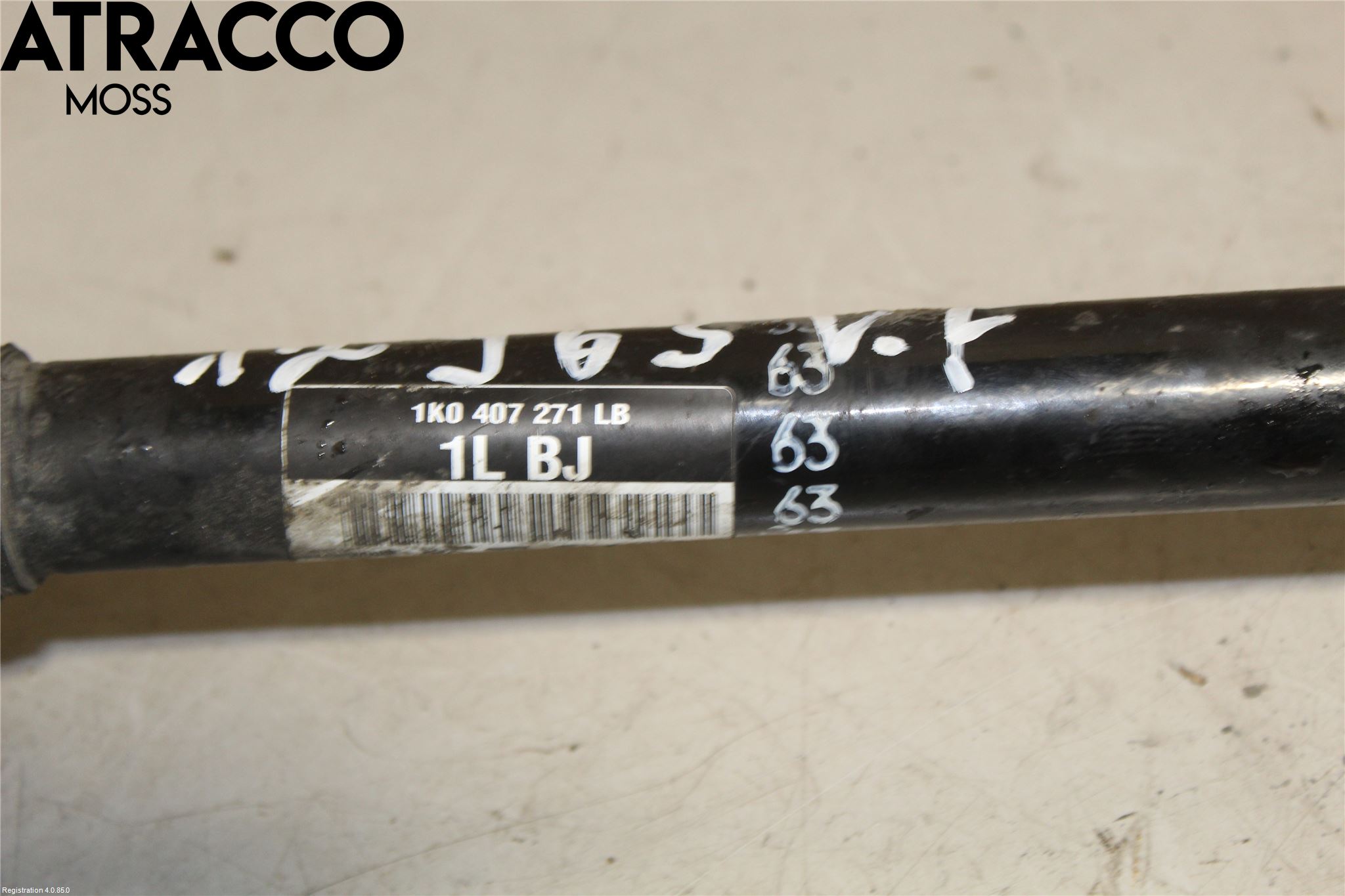 Volkswagen VW GOLF VI 09-13 Drivaksel Foran Kompl Venstre