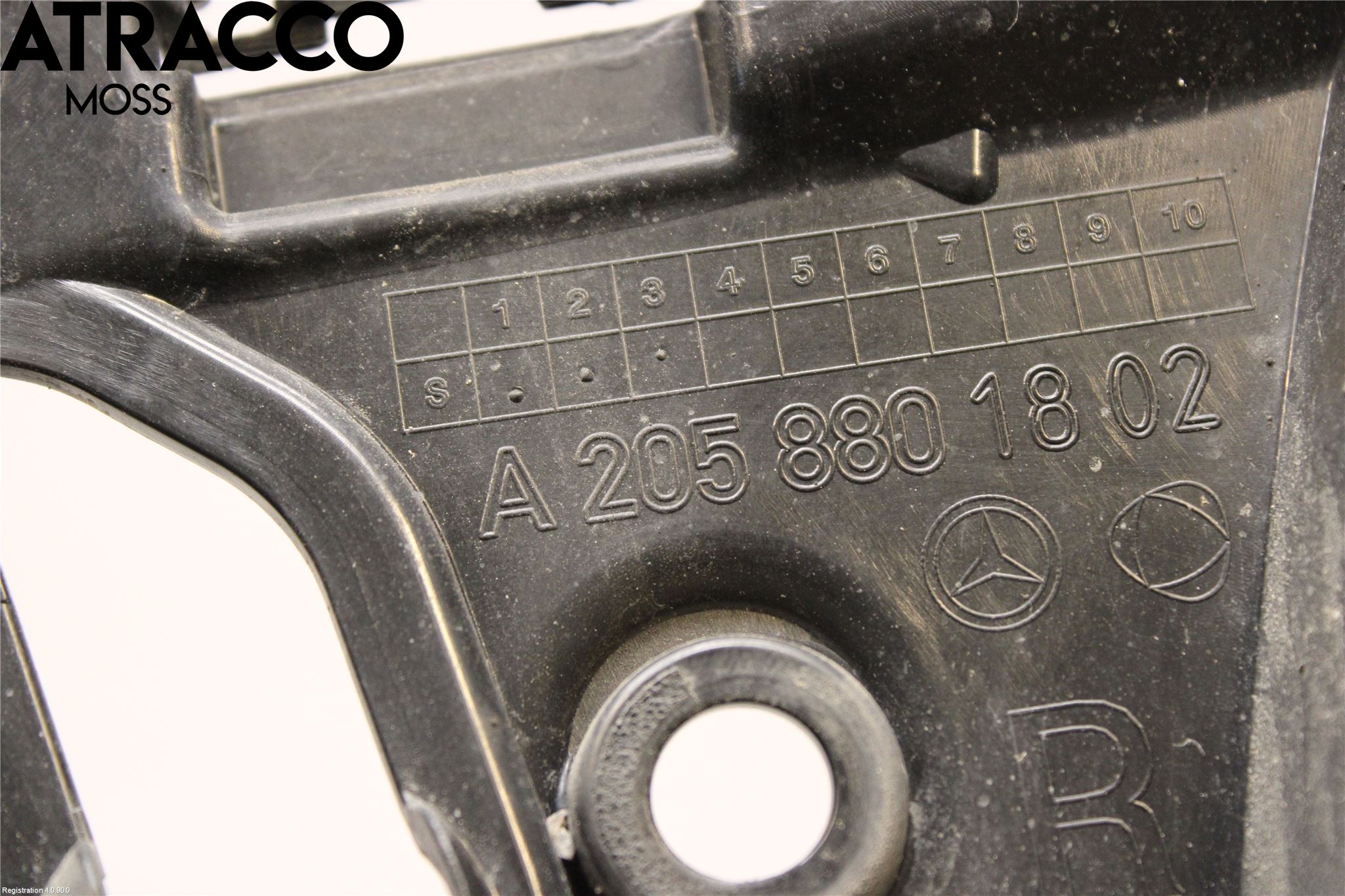 Mercedes-Benz MB C-KLASS (W205) 14-21 Støtfangerfeste Bak Høyre