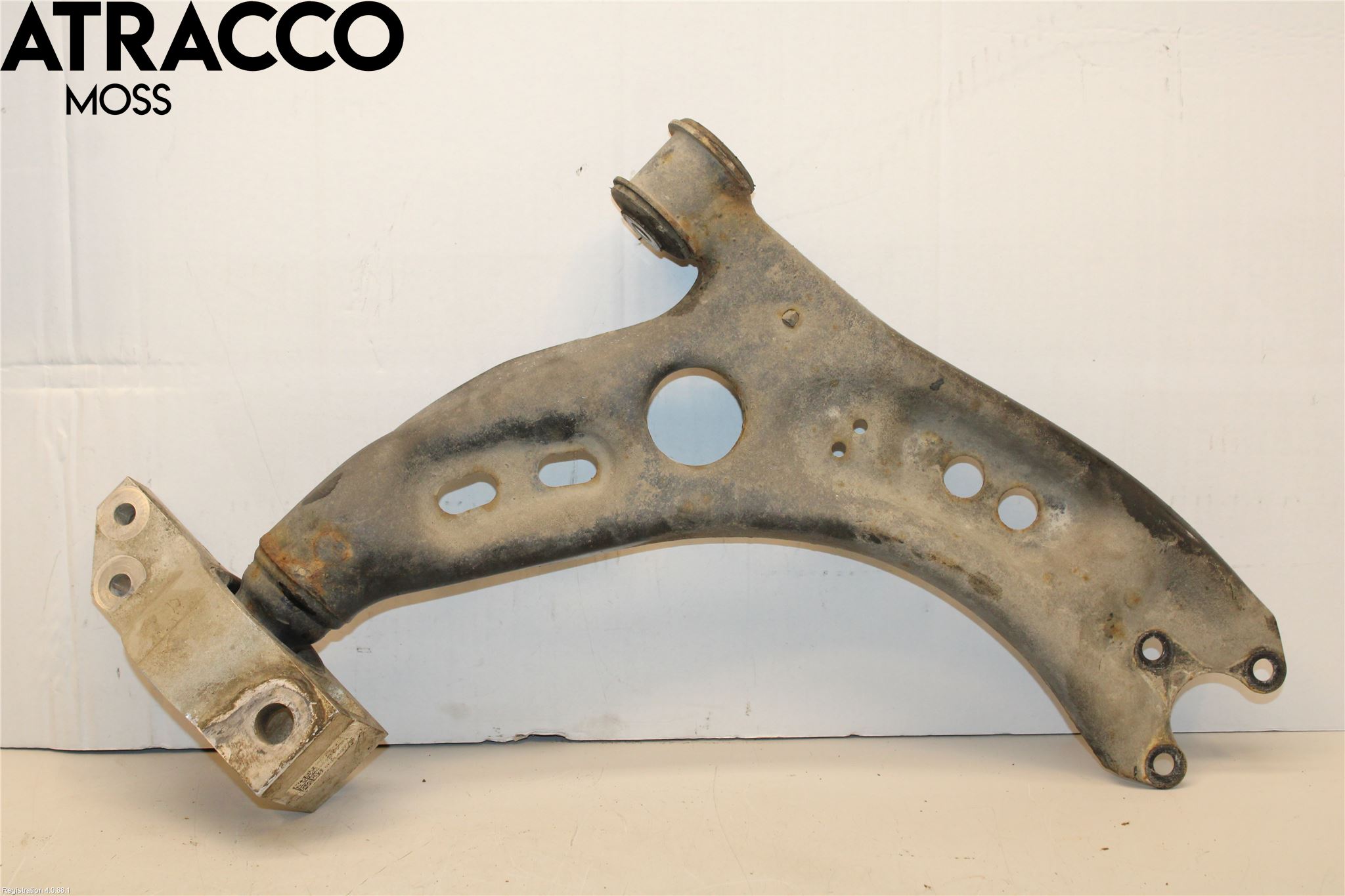 Volkswagen VW TIGUAN 07-16 Bærearm Foran Høyre Nedre