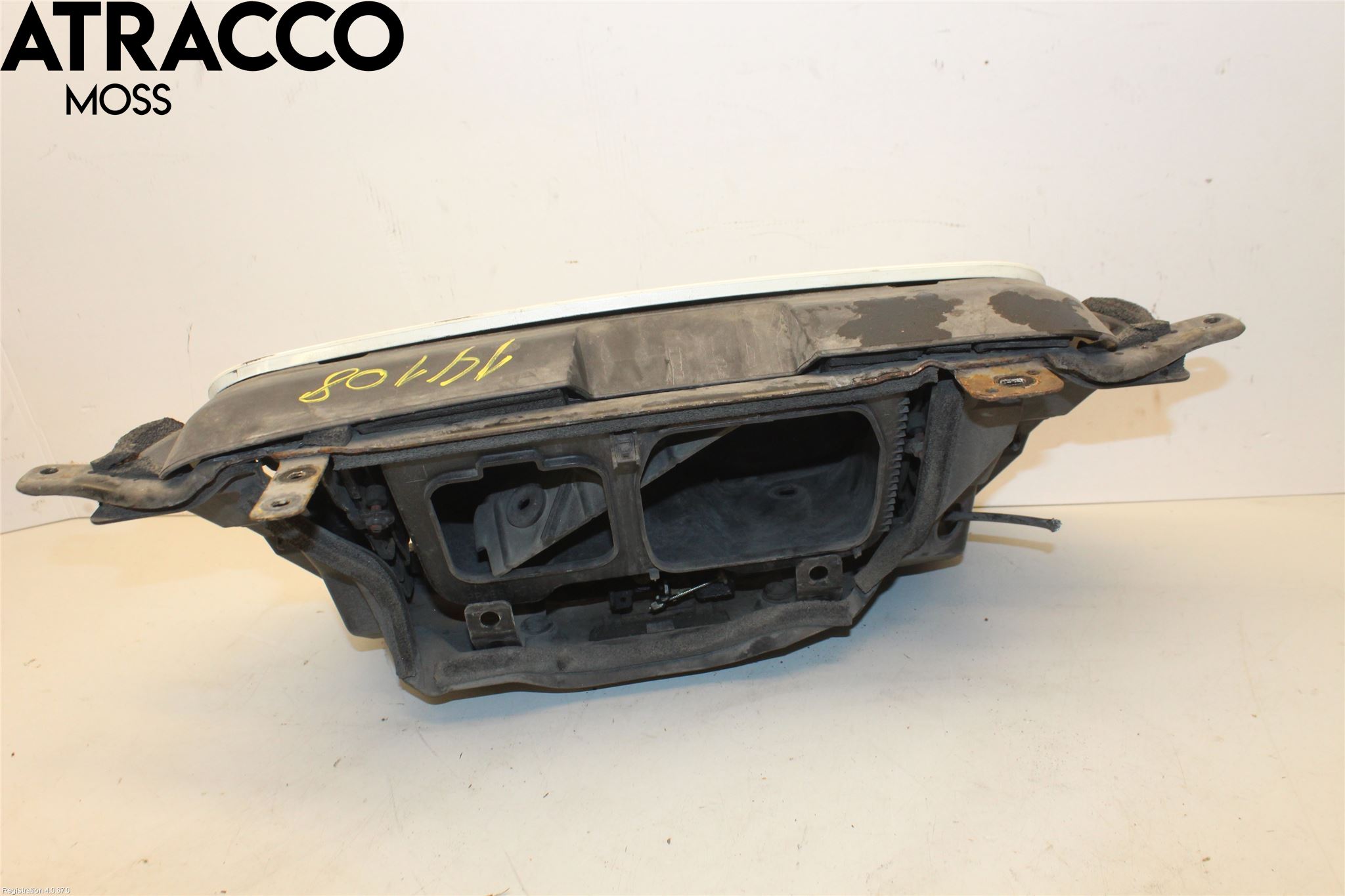 Nissan LEAF 11-17 Grilldel Midt