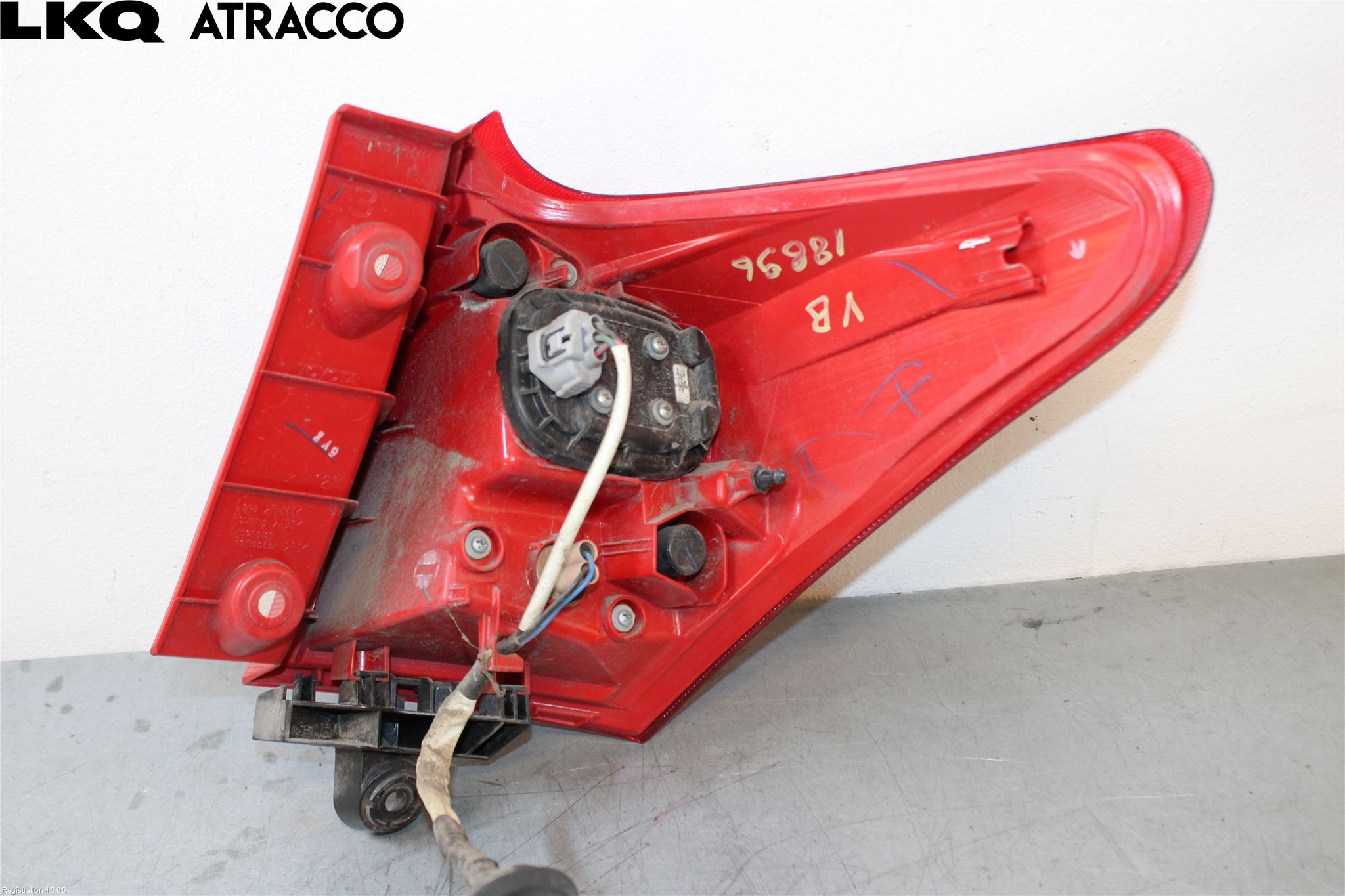 Toyota AURIS 13-19 Baklykt Venstre