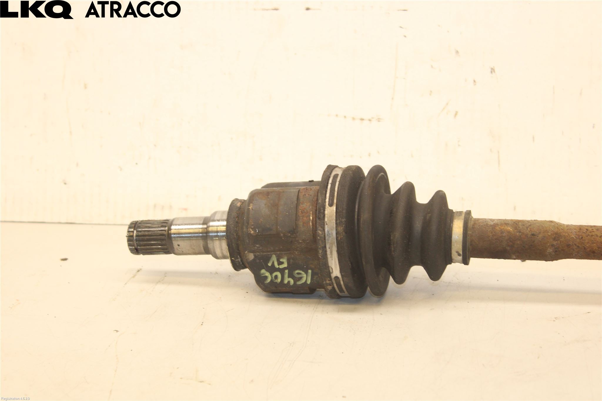 Toyota YARIS P1 03-05 Drivaksel Foran Kompl Venstre