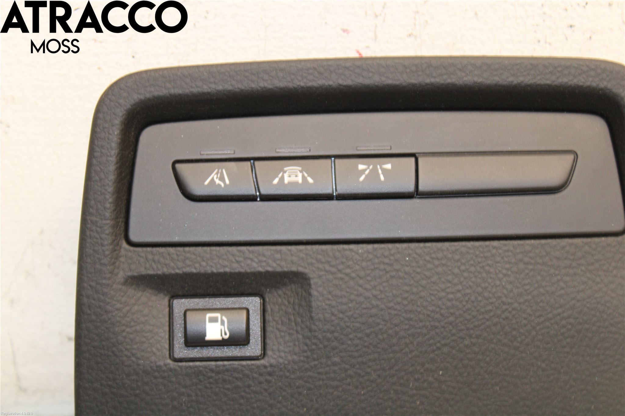 BMW 3 F30/F31/F80 12-19 Bryter Drivstoff Tankluke