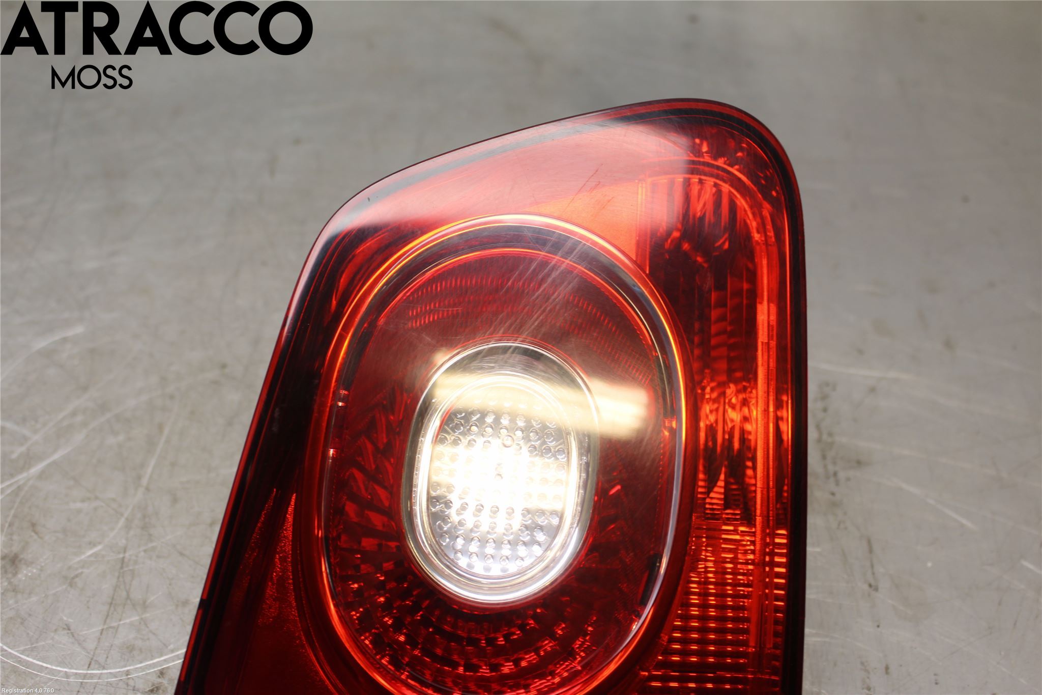 Volkswagen VW TIGUAN 07-16 Baklykt Venstre  På Luke(Indre