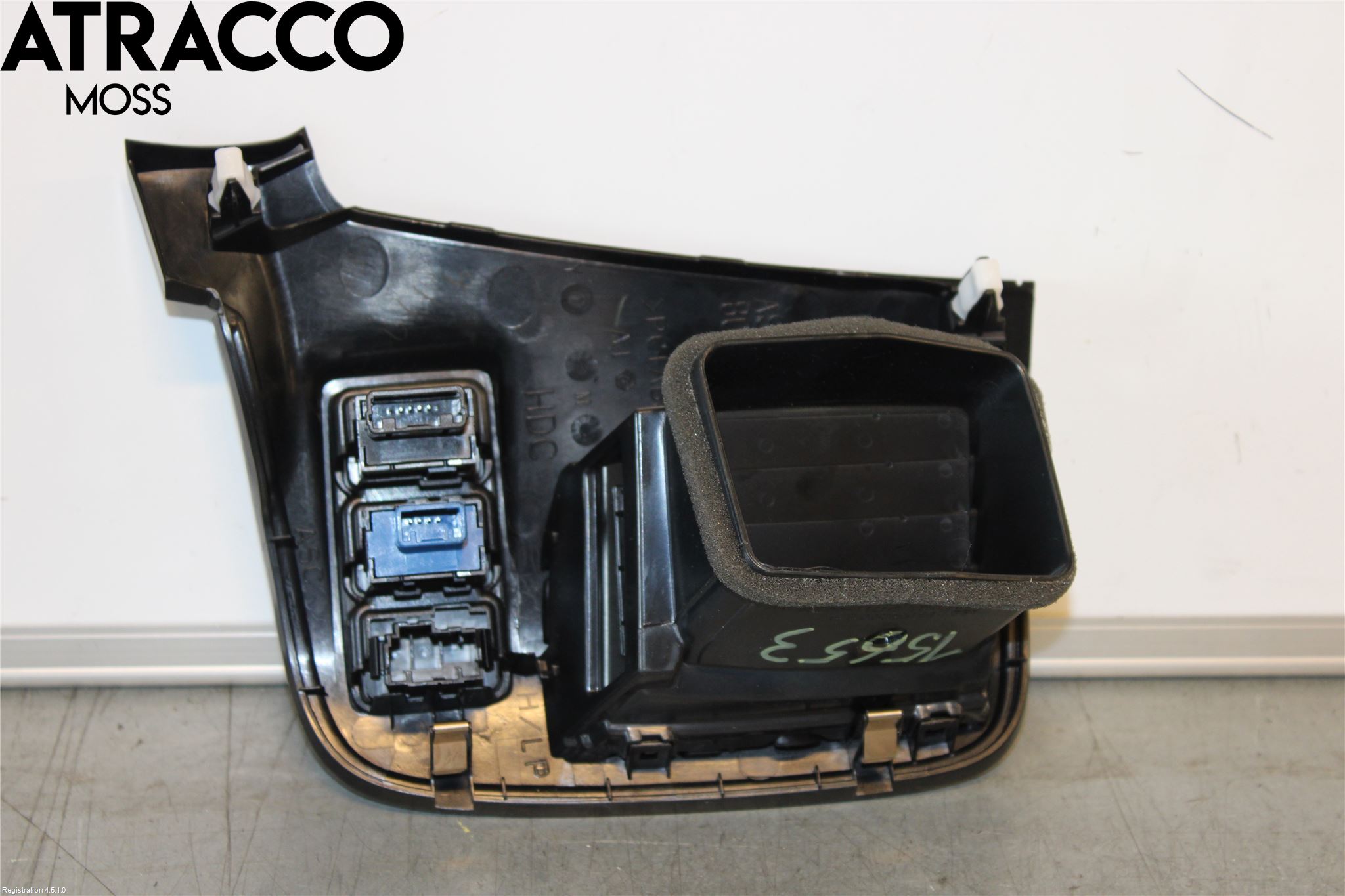 Mitsubishi OUTLANDER 13-21 Dashbord Kanal - Dyse