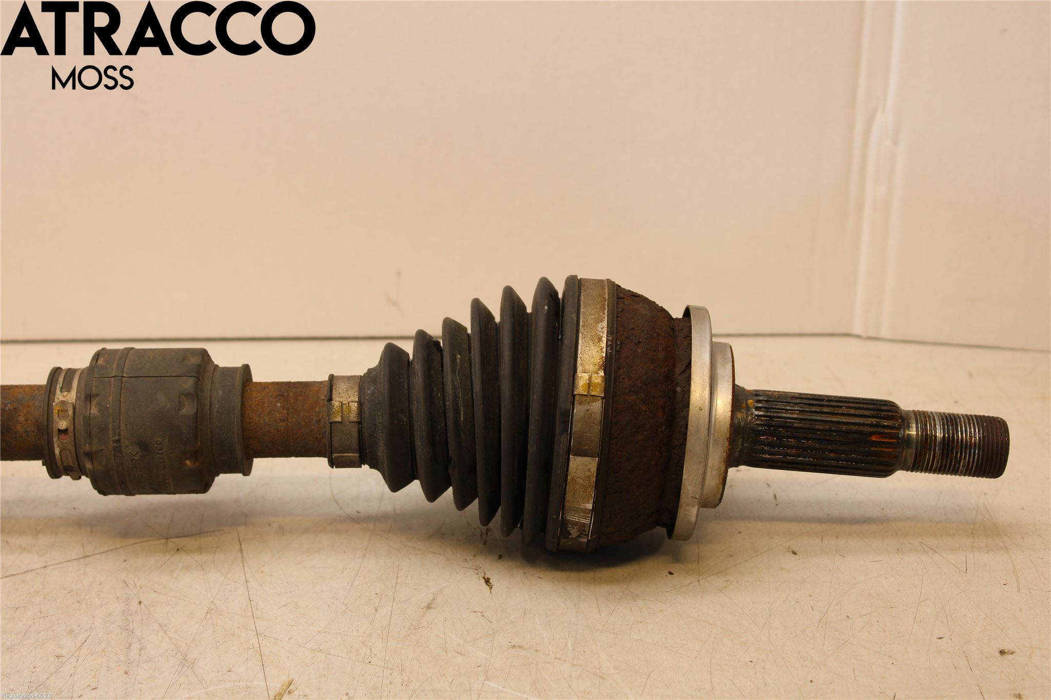 Toyota PRIUS ZVW30 09-20 Drivaksel Foran Kompl Venstre