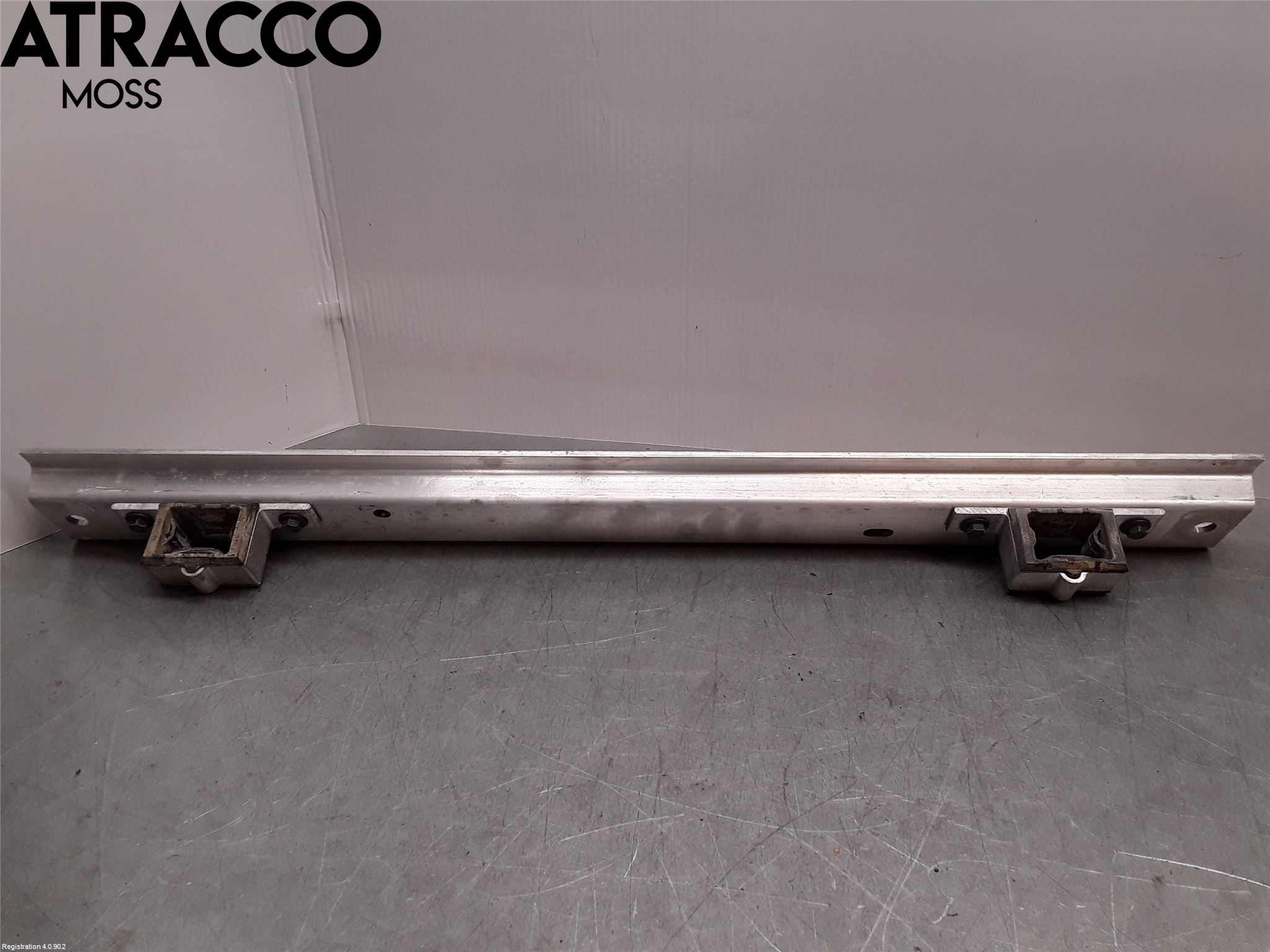 Tesla MODEL Y 21- Bakramme - Festebjelke