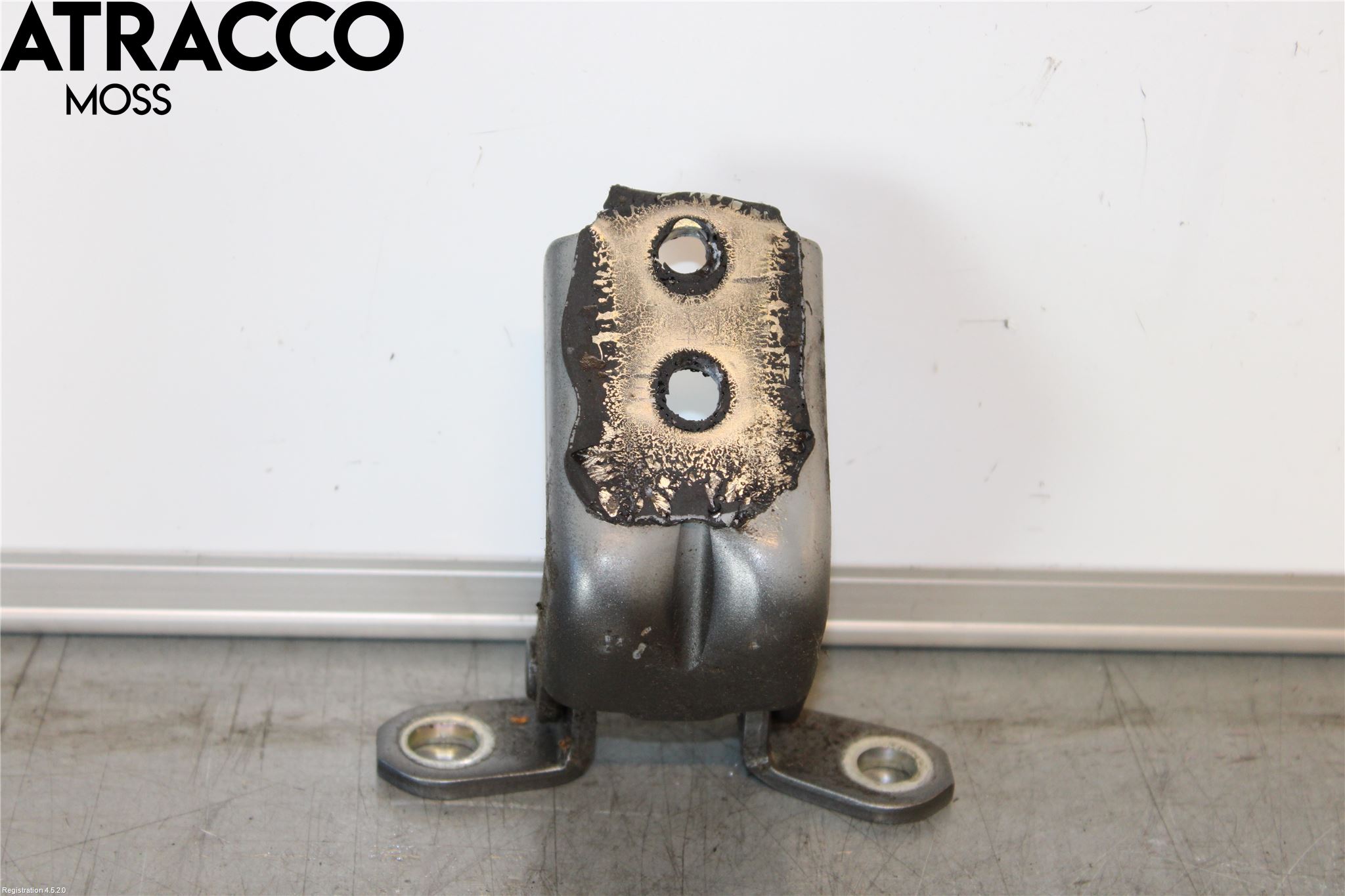 Nissan LEAF 18- Dørhengsel