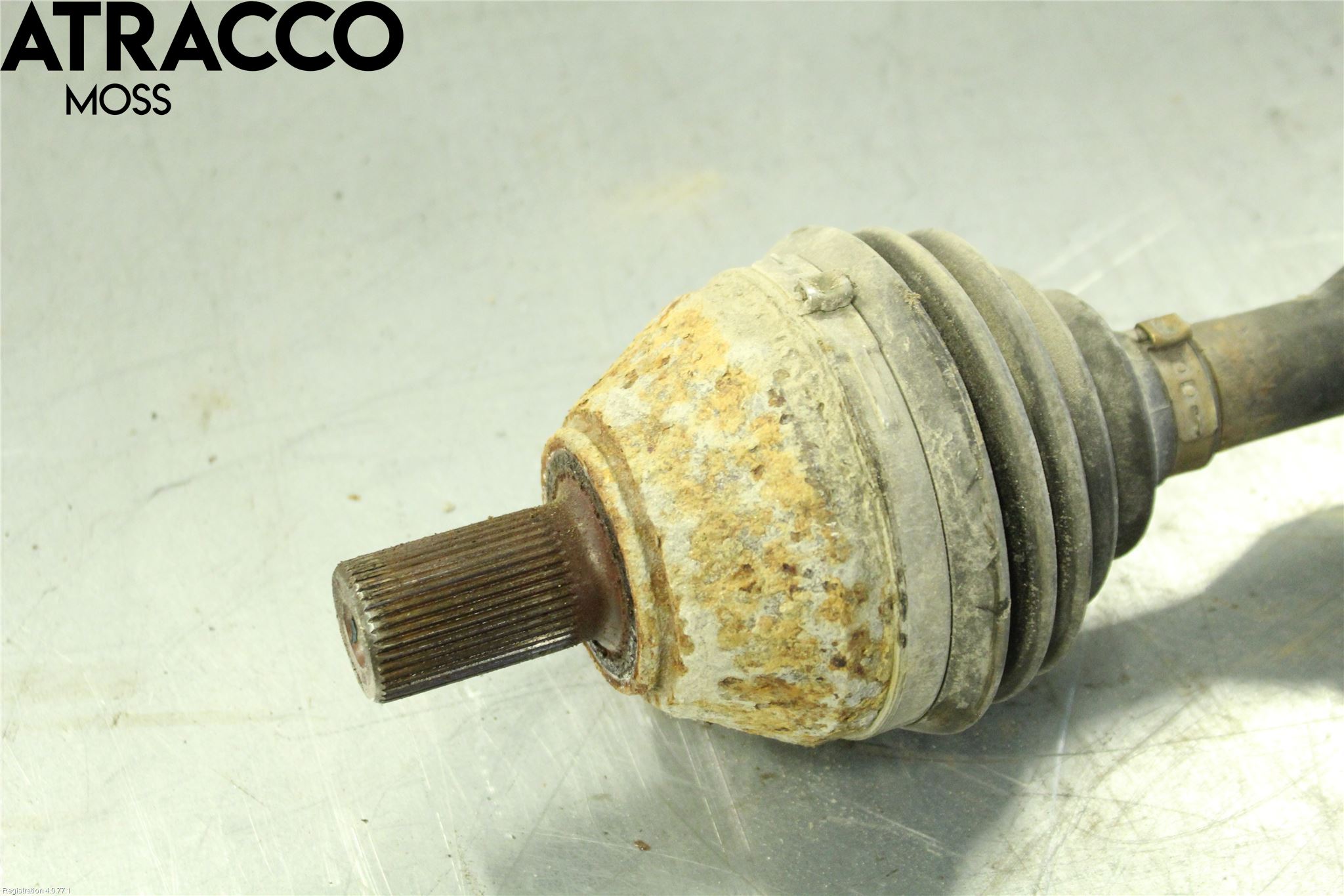 Volvo XC70 08-13 Drivaksel Foran Kompl Høyre