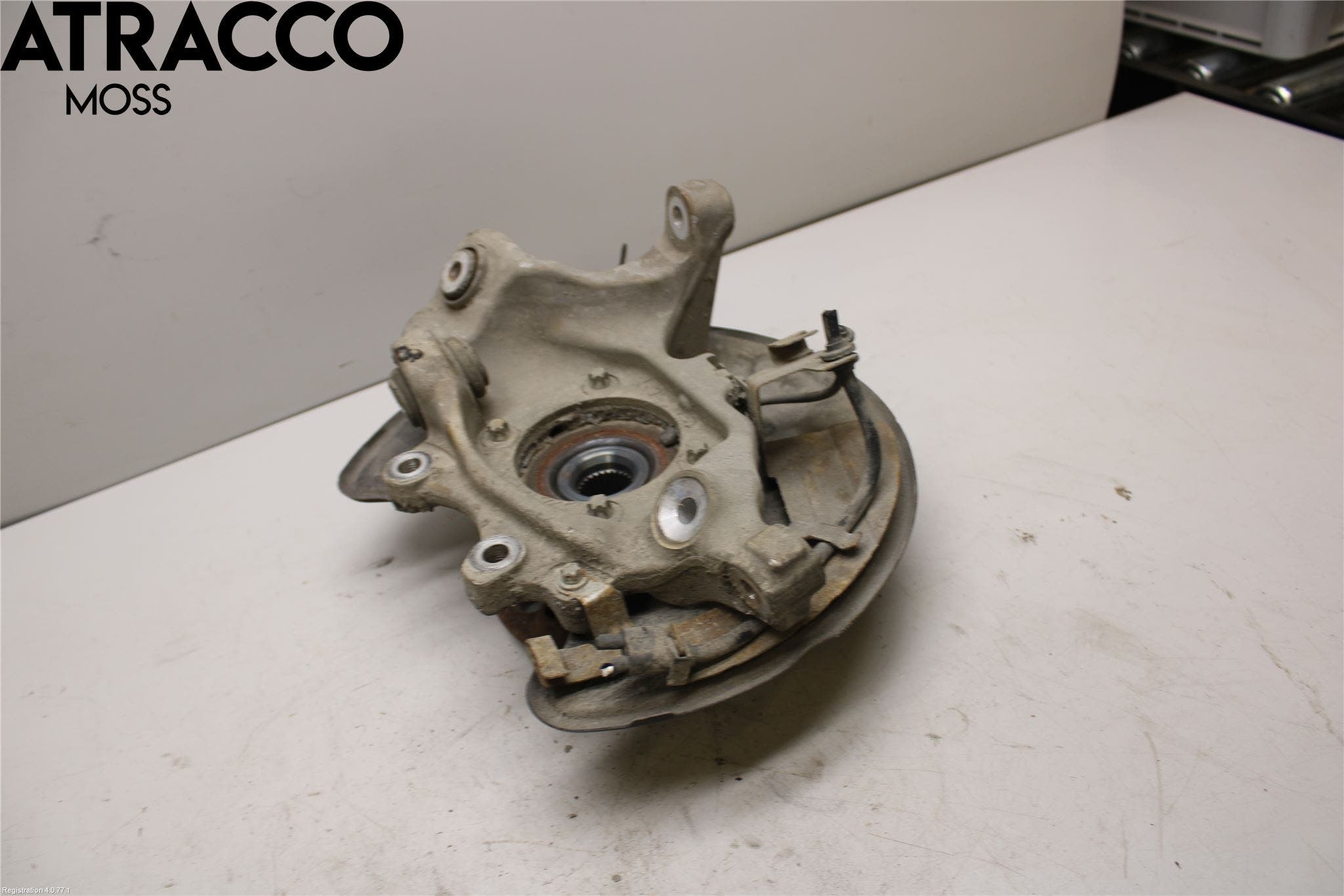 Mercedes-Benz MB C-KLASS (W205) 14-21 Spindel Hb