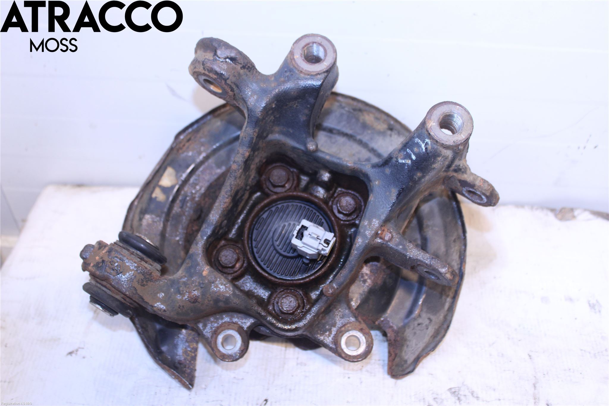 Toyota AURIS 13-19 Spindel Hb