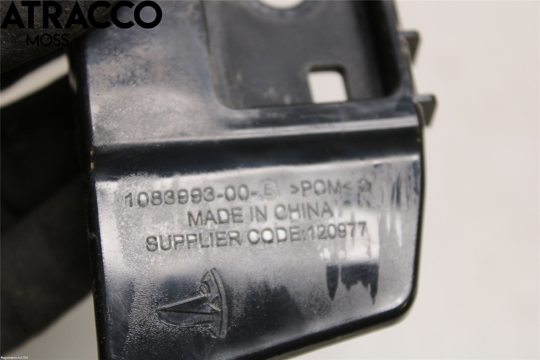 Tesla MODEL 3 17- Støtfangerfeste Bak Høyre