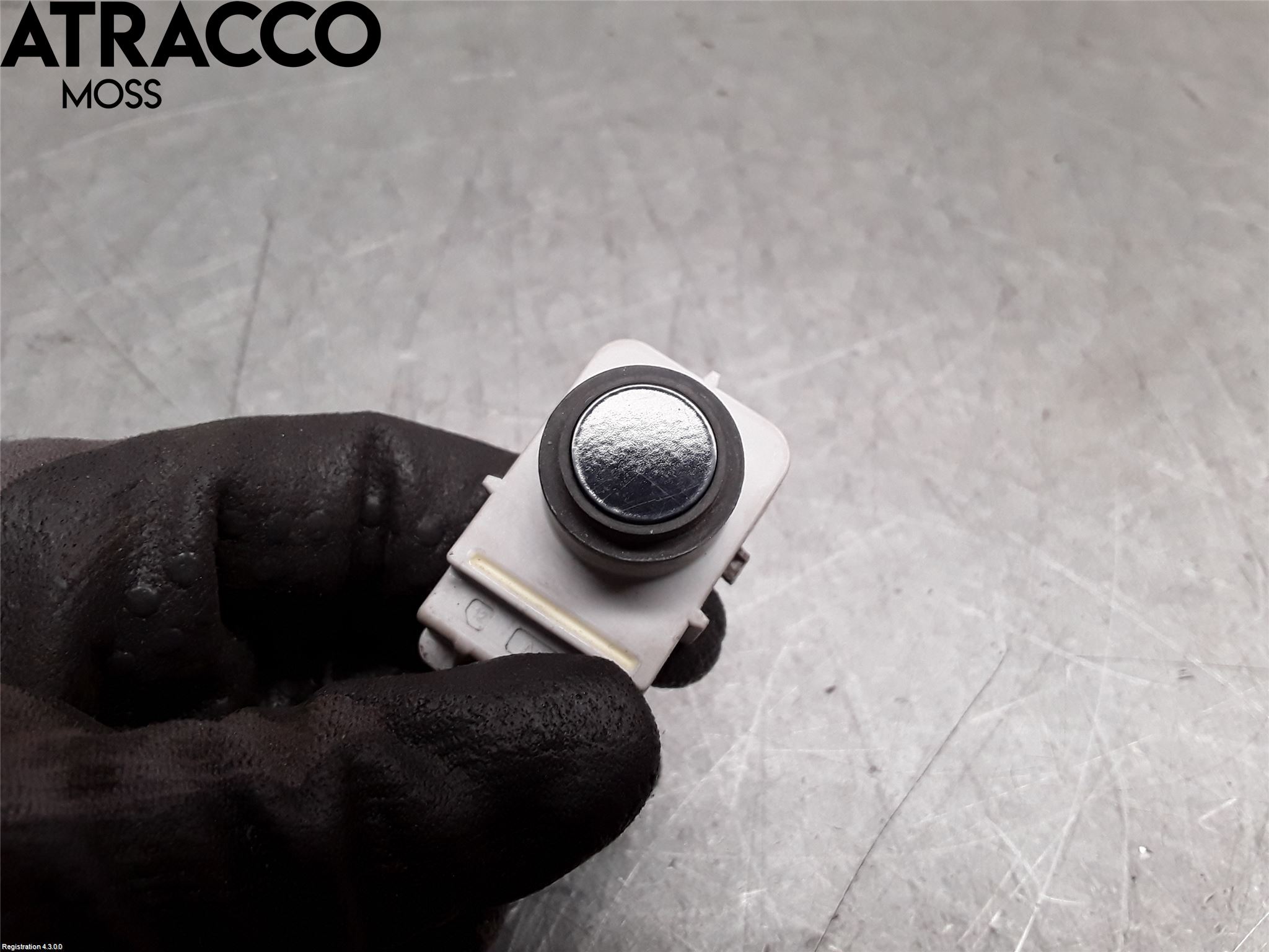 Kia VENGA 10-19 Sensor Parkering Front
