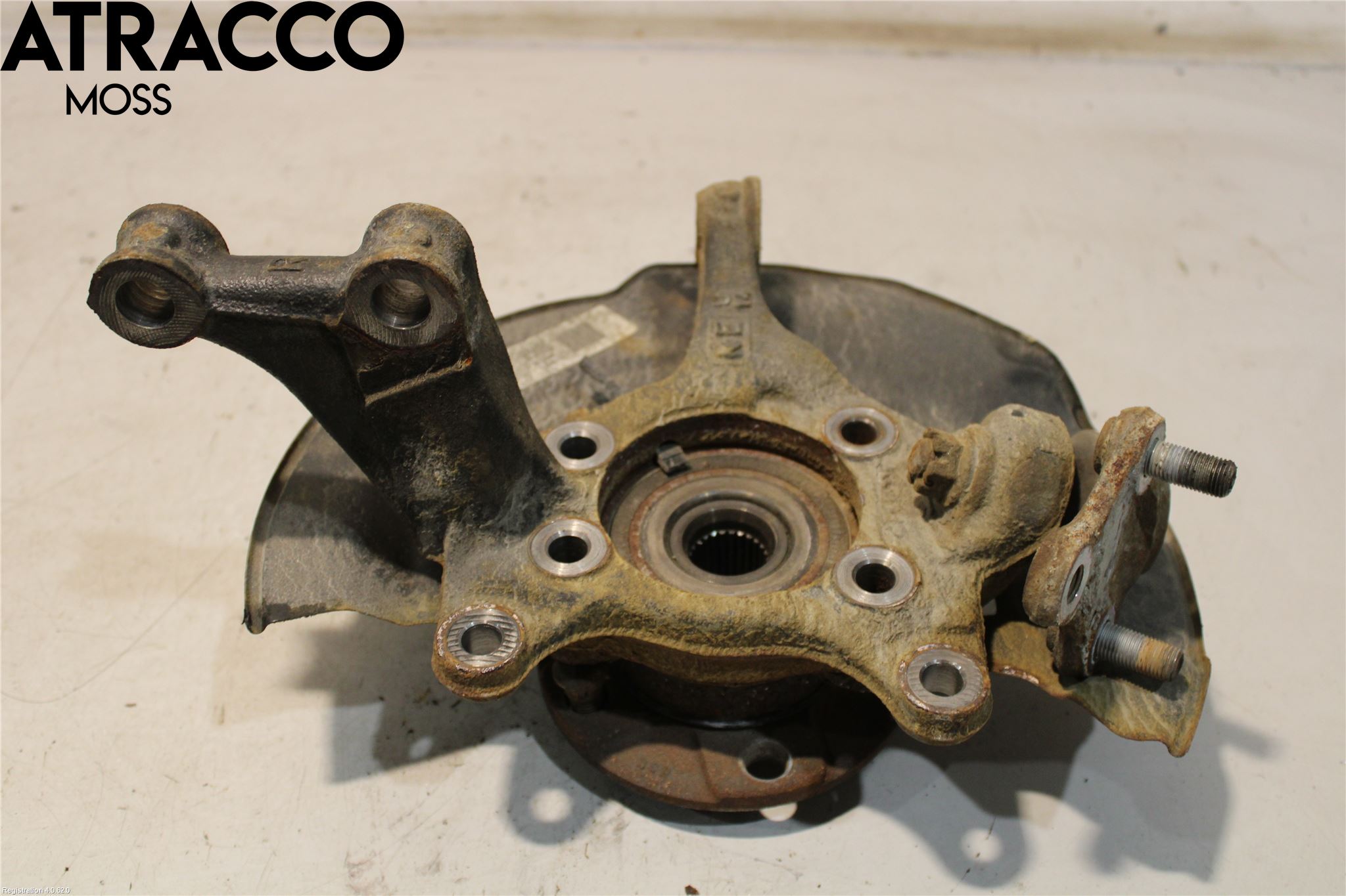 Toyota AURIS 13-19 Spindel Hf