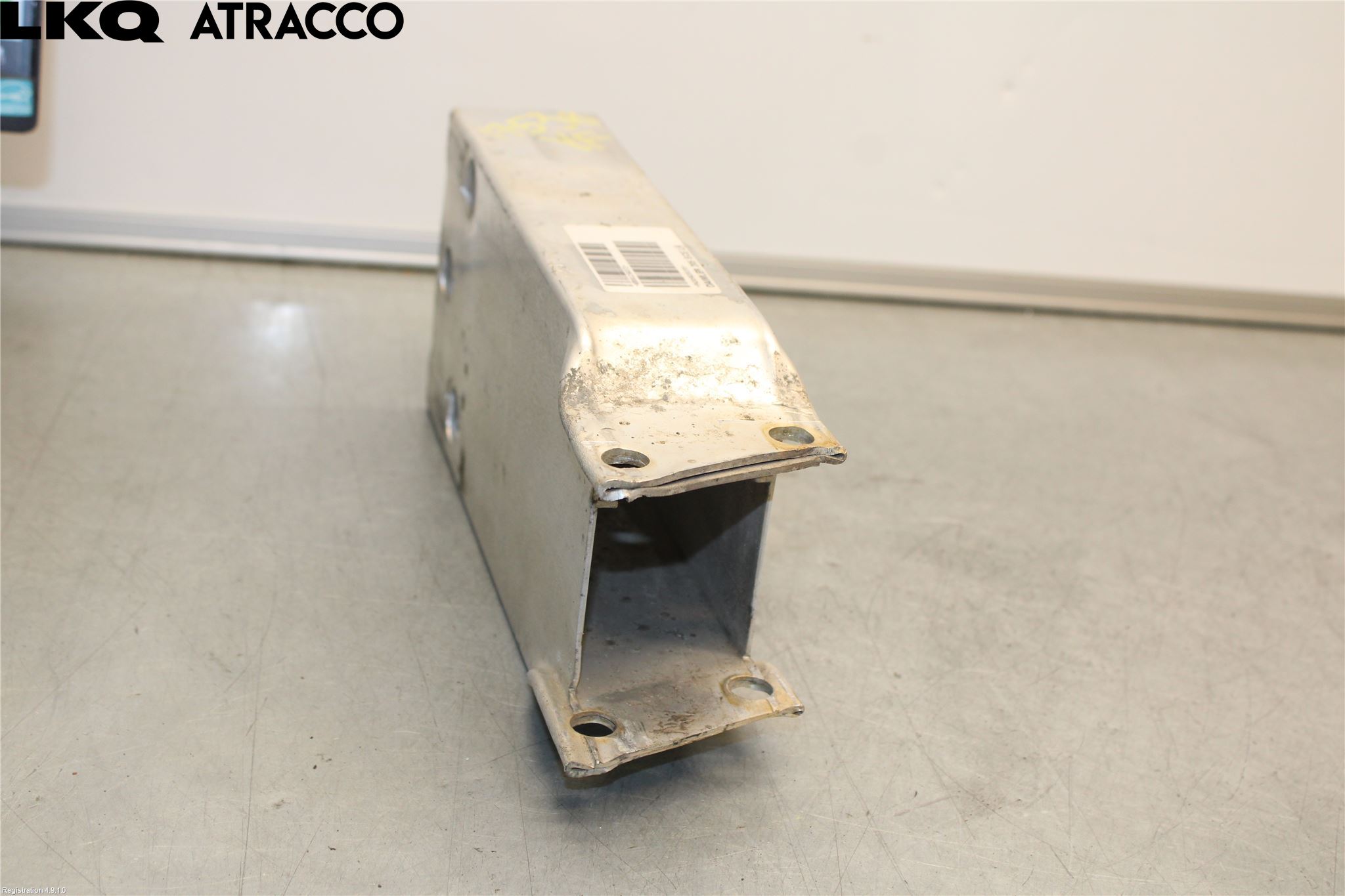 Mercedes-Benz MB C-KLASS (W205) 14-21 Støtfanger Foran Feste
