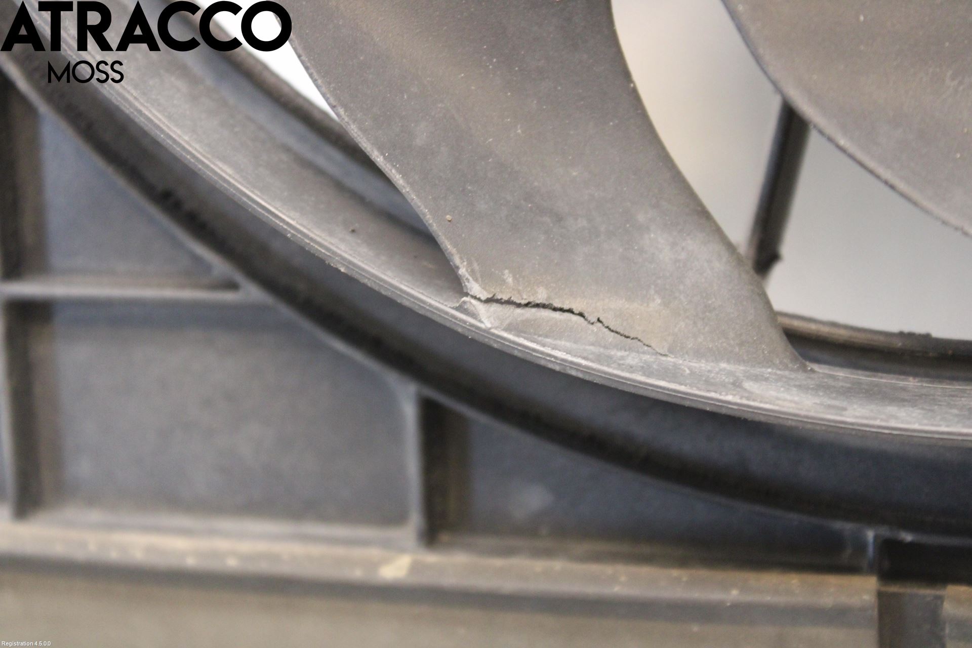 Volkswagen VW CADDY 11-15 Kjølevifte Elektrisk