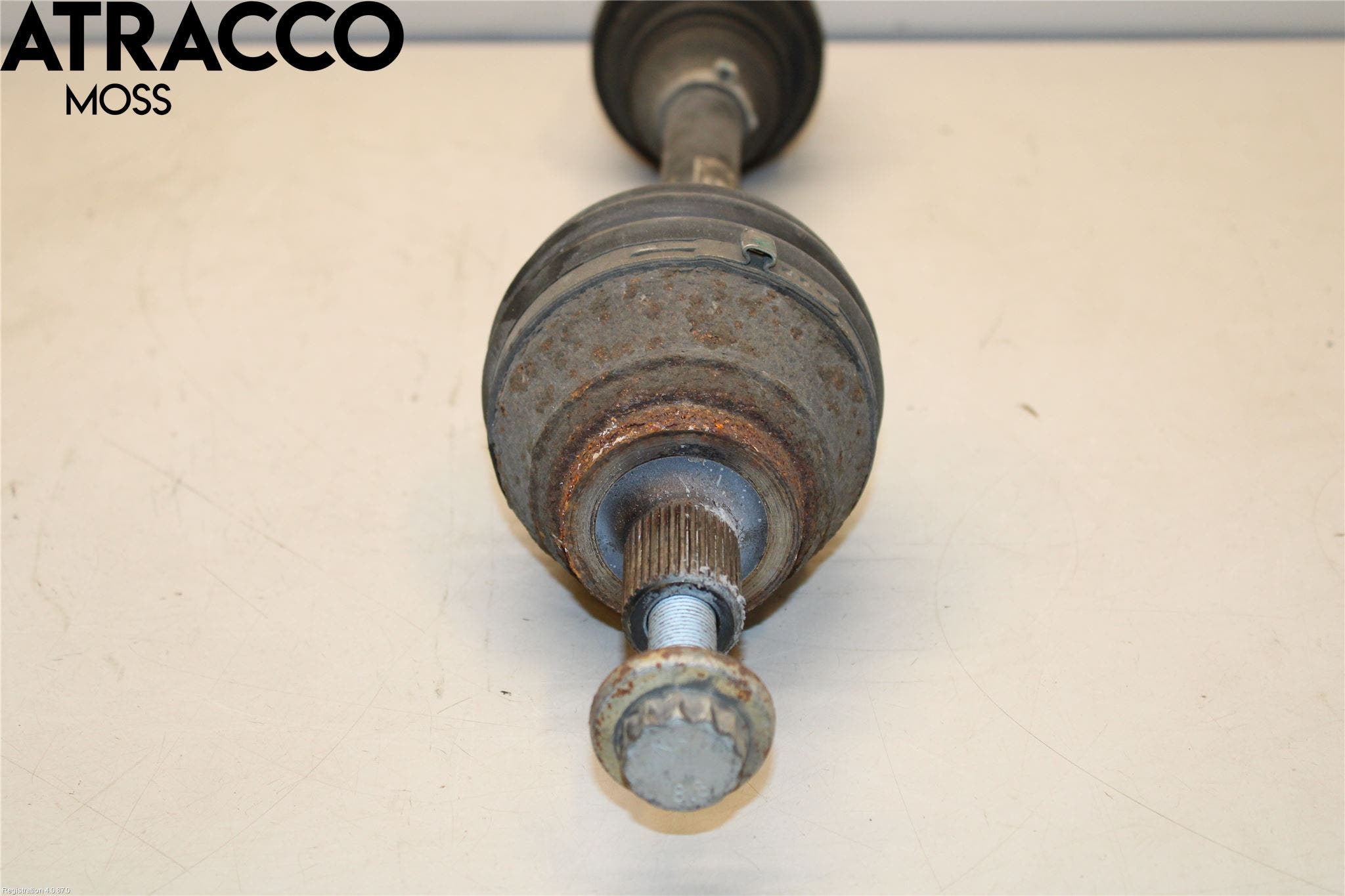 Volkswagen VW TIGUAN 07-16 Drivaksel Foran Kompl Venstre