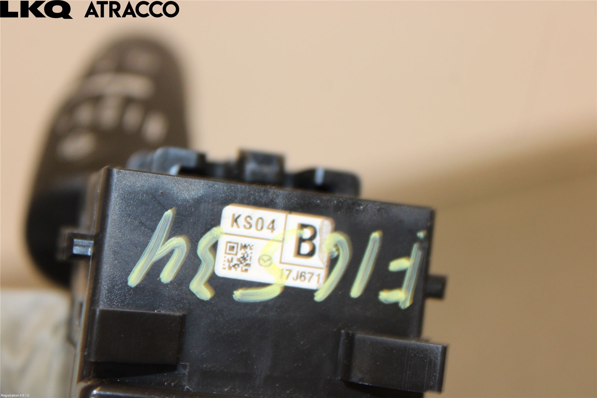 Mazda 3 III 14-19 Bryter Ratt Visker - Spyler