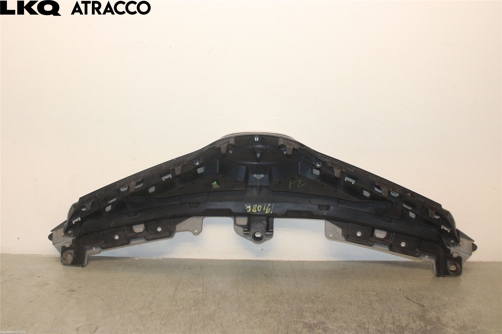 Toyota AVENSIS 16-18 Grill Komplett