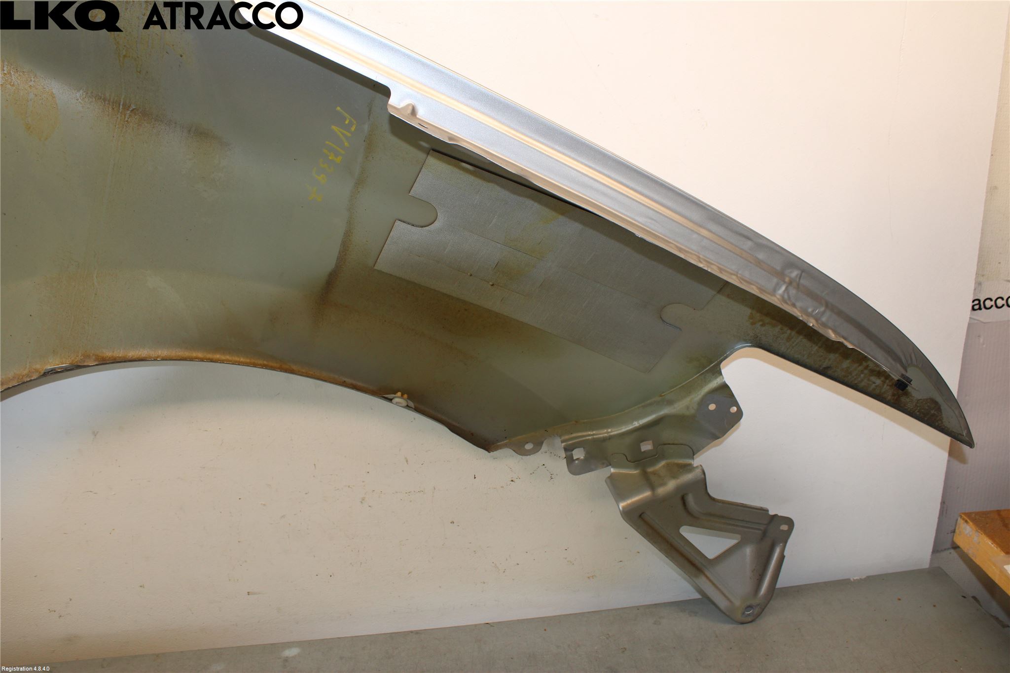 Mitsubishi OUTLANDER 13-21 Skjerm Foran Venstre