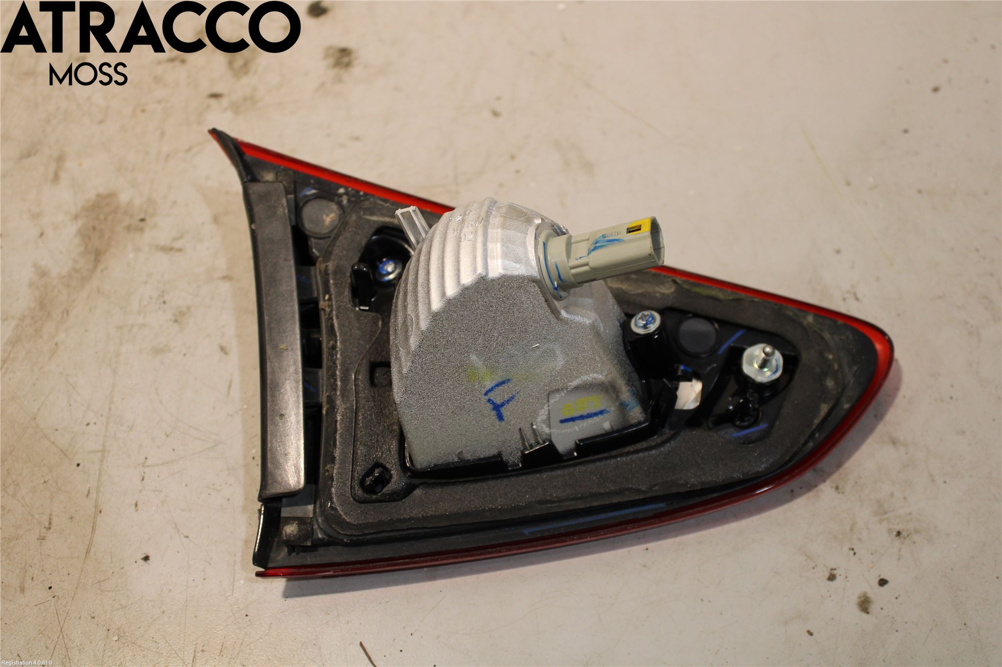 Mazda 2 (DJ) 15-22 Baklykt Høyre  På Luke(Indre)