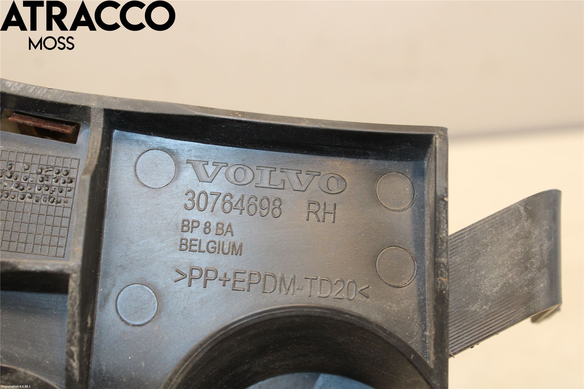 Volvo XC60 09-13 Støtfangerfeste Bak Høyre