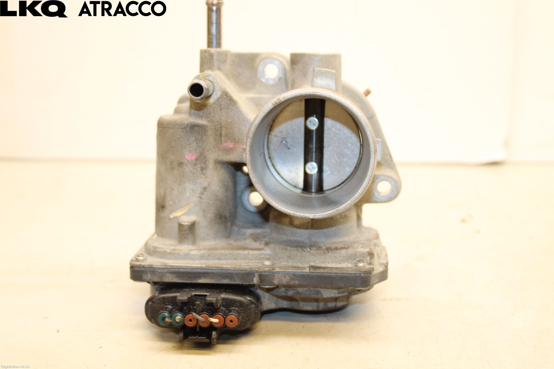 Toyota YARIS XP130 15-20 Inns Spjeldhus