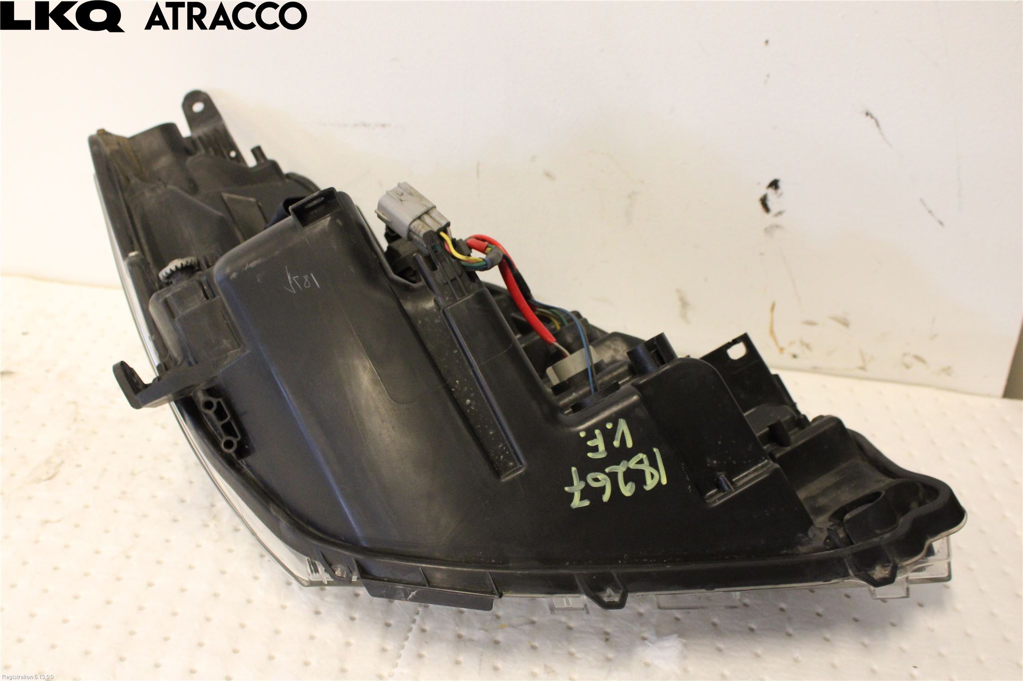 Toyota YARIS XP130 15-20 Frontlykt Venstre