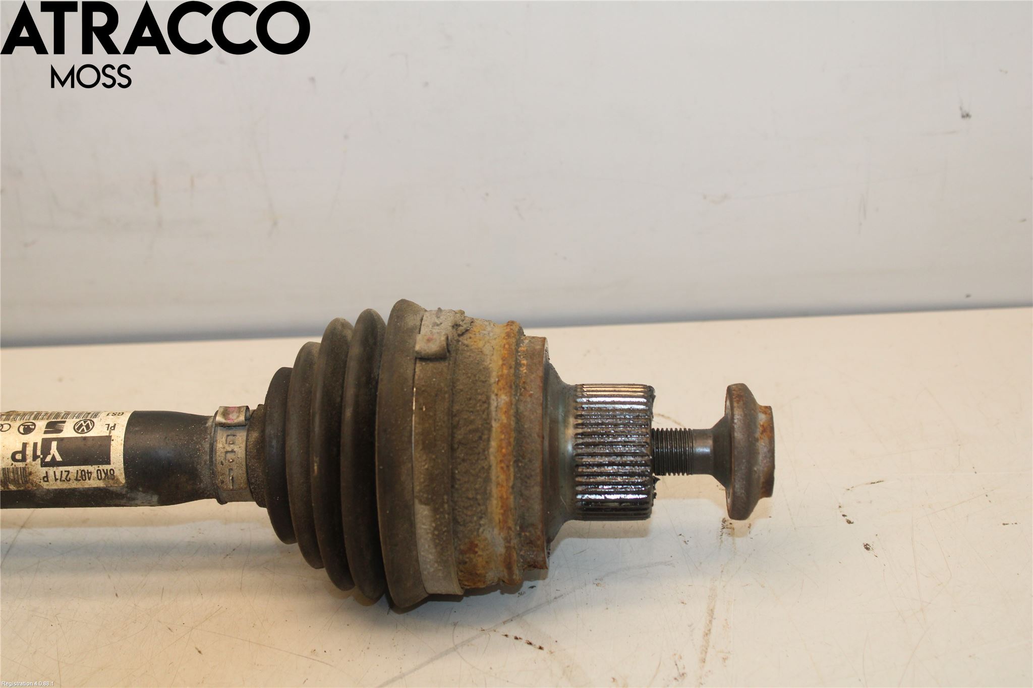 Audi A4/S4 08-11 Drivaksel Foran Kompl Høyre