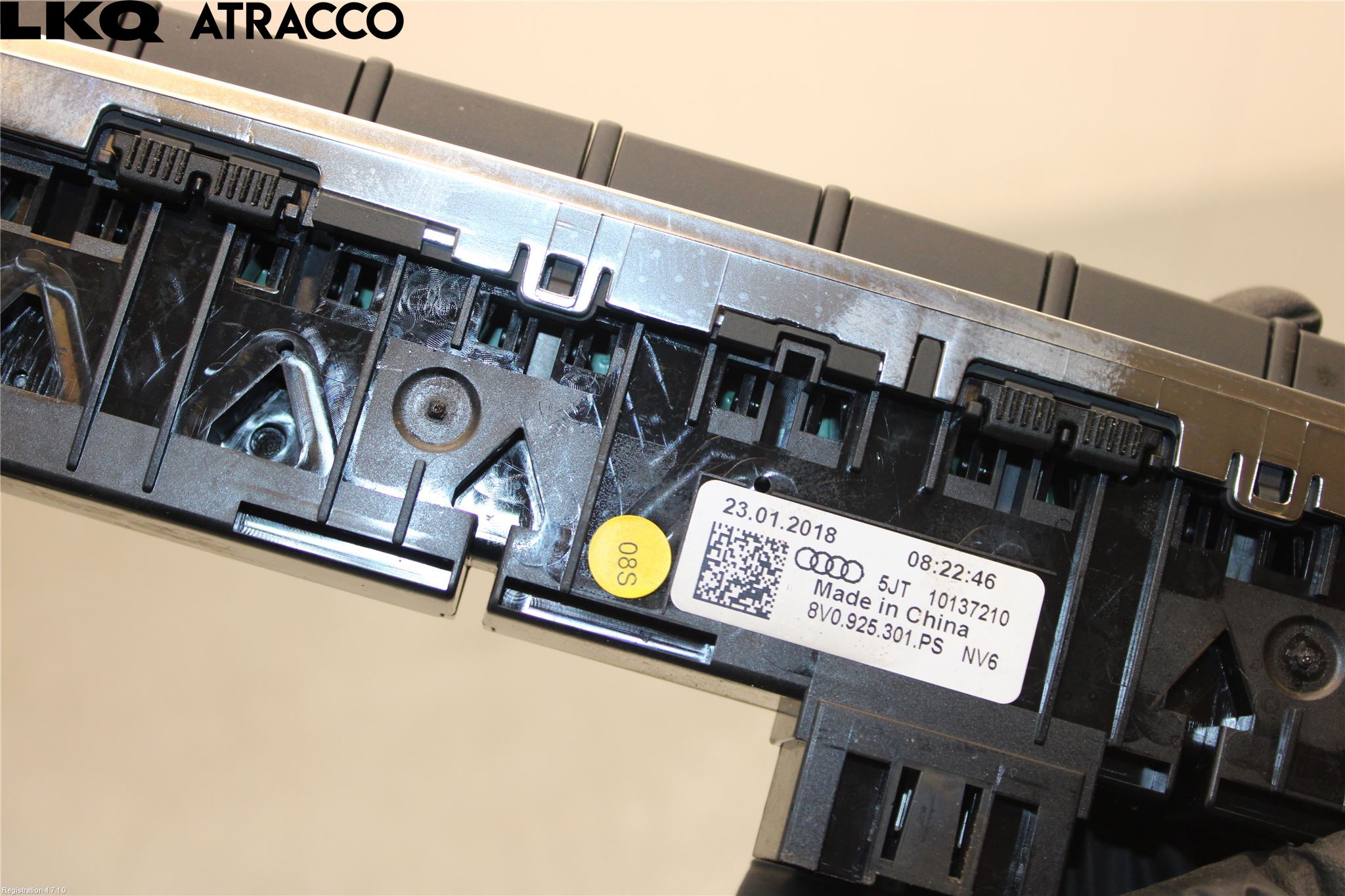 Audi A3/S3 8V 13-20 Bryter Varsel (Nødblink)