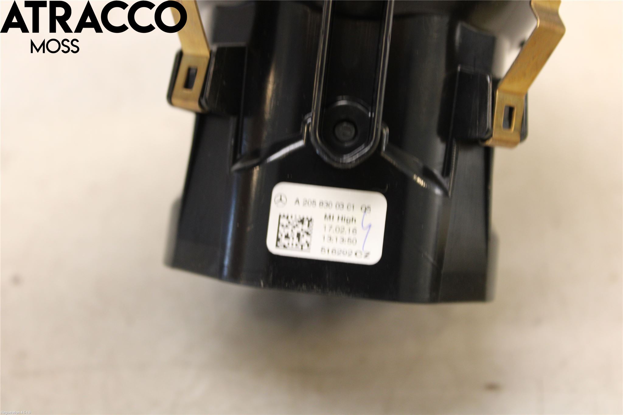 Mercedes-Benz MB C-KLASS (W205) 14-21 Dashbord Kanal - Dyse