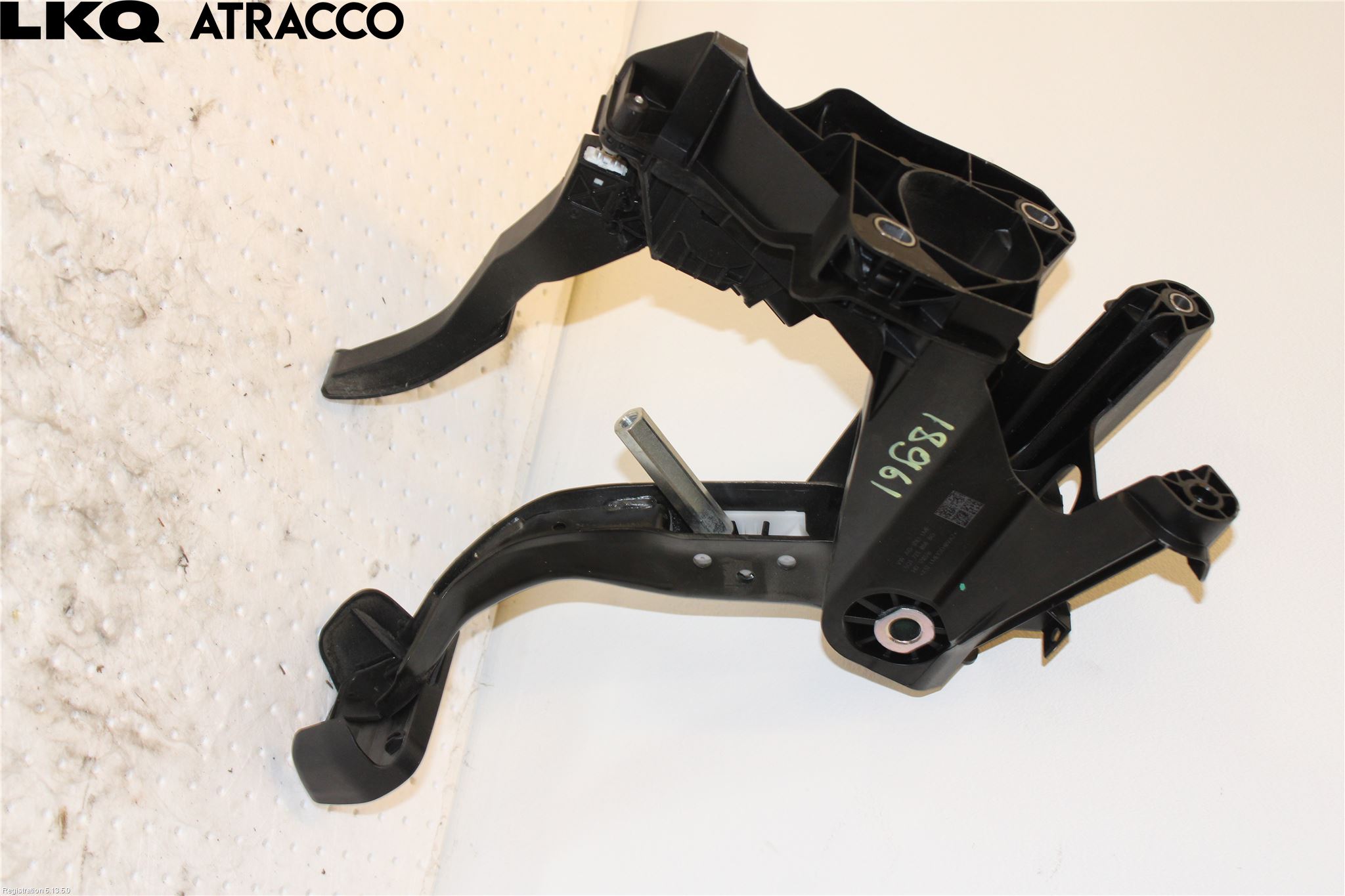 Volkswagen VW PASSAT 15-19 Pedal Gas-Brems-Clutch