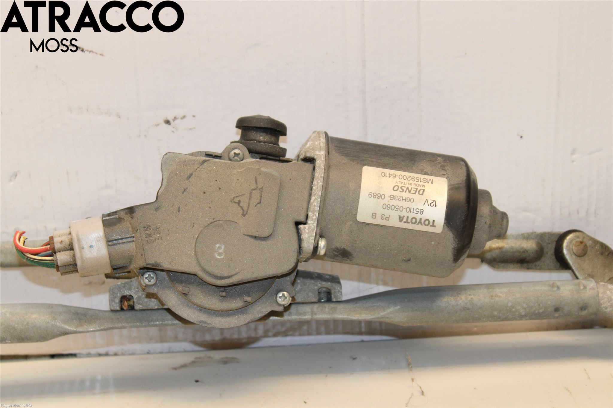 Toyota AVENSIS 03-06 Viskermotor Frontrute