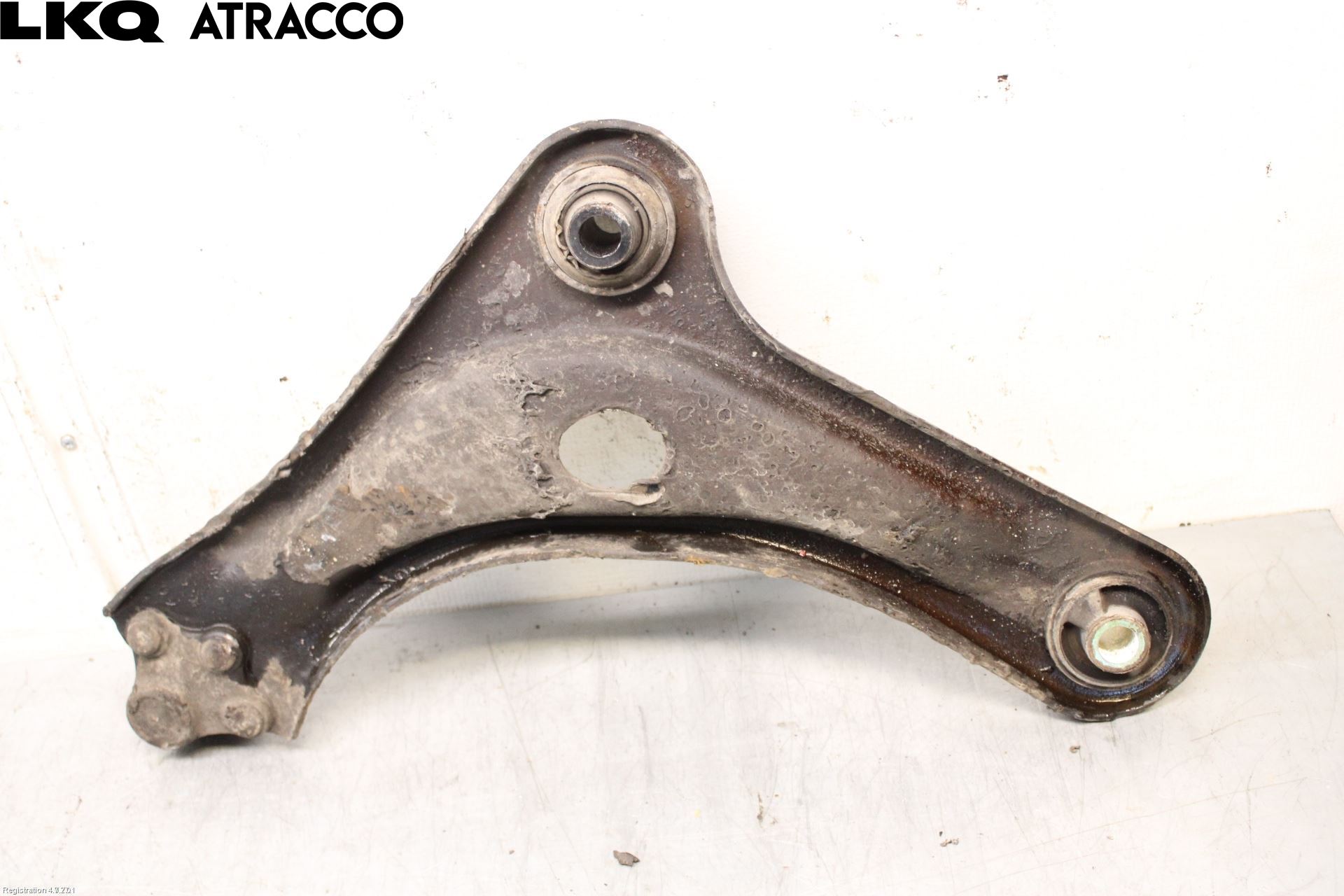 Peugeot 208 12-15 Bærearm Foran Høyre Nedre