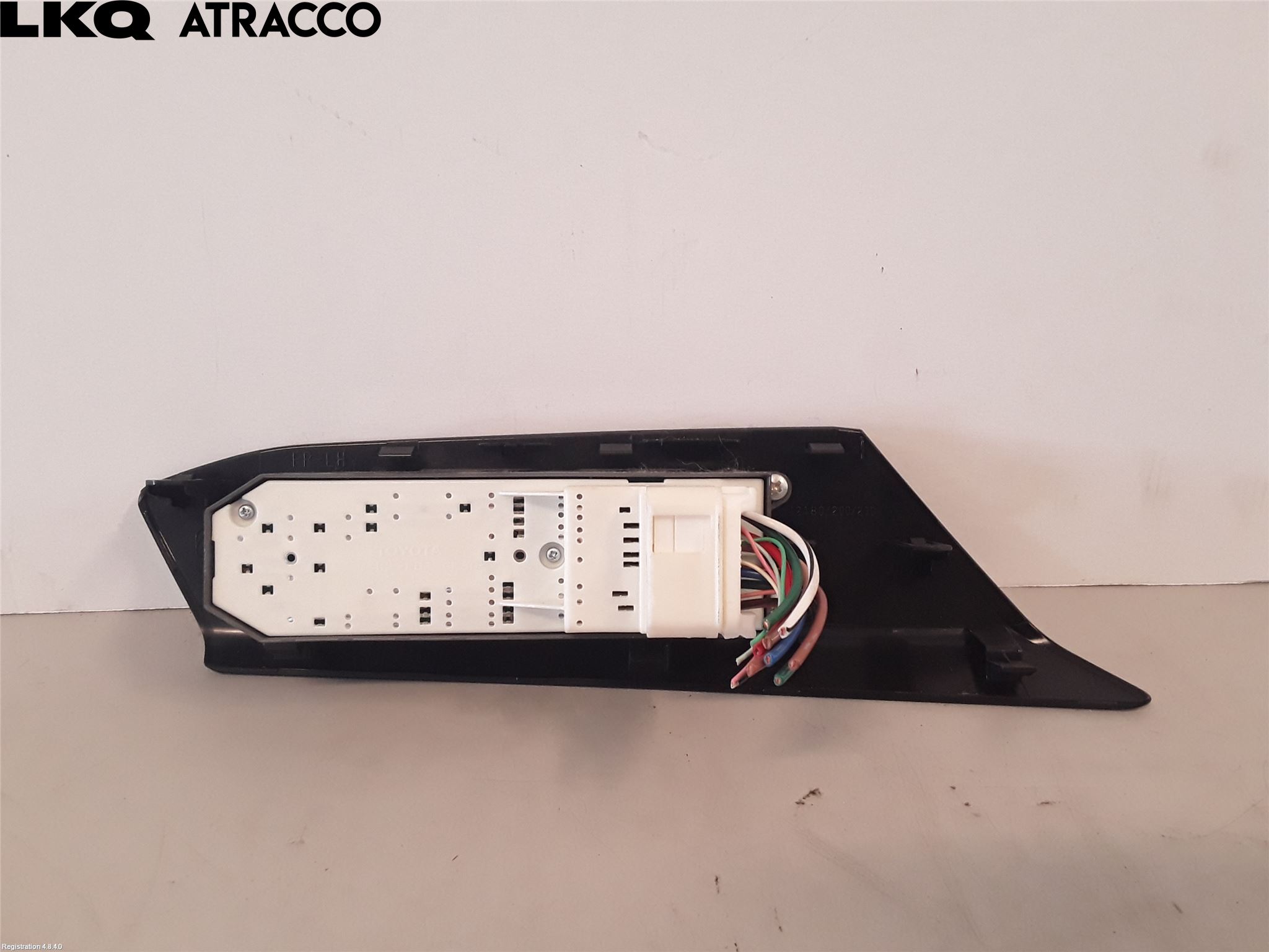 Toyota RAV4 13-18 Bryter Vindusheis