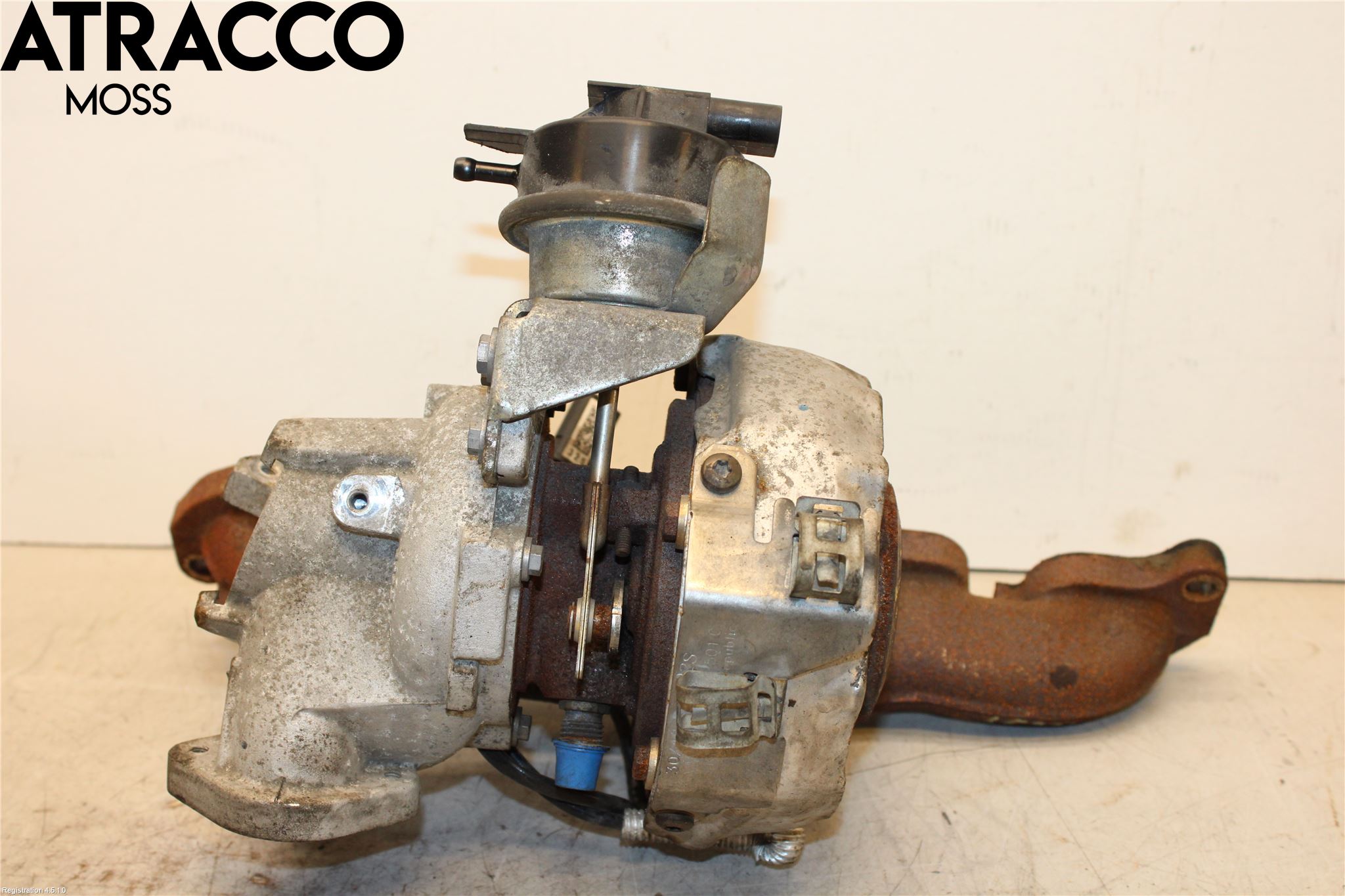 Volkswagen VW CADDY      04-10 Turboaggregat