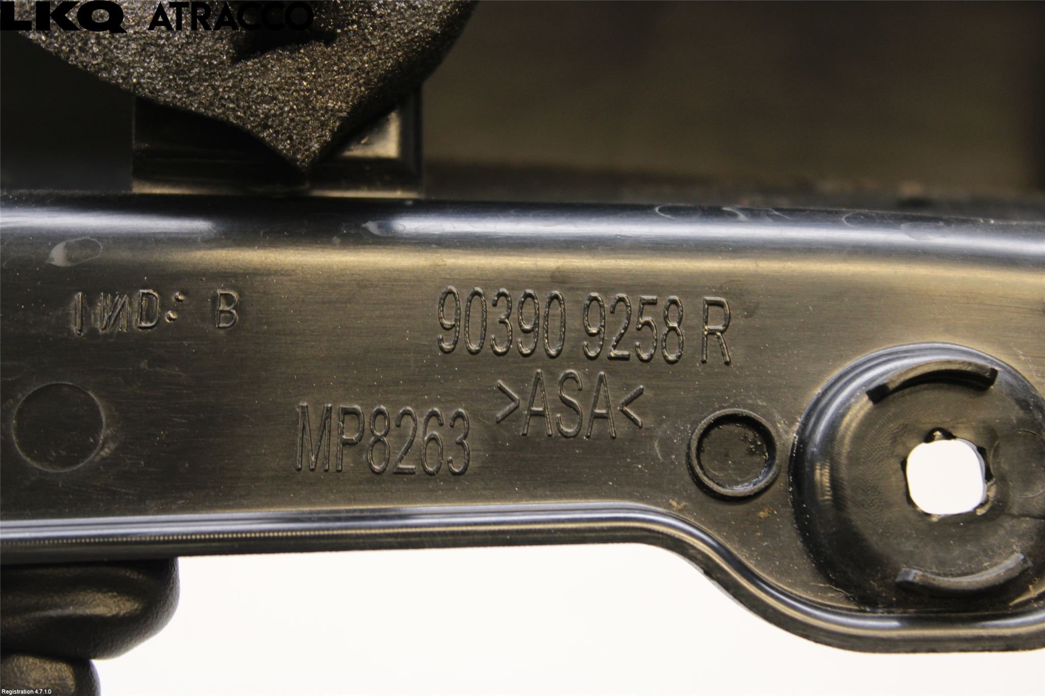 Biltillbehør-rekvisita Bakluke Del Nedre (2Delt)