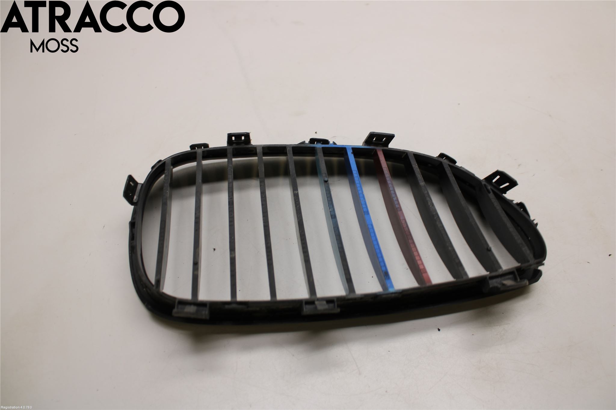 BMW 5 E60/61 Sed/Tou 02-10 Grilldel Venstre