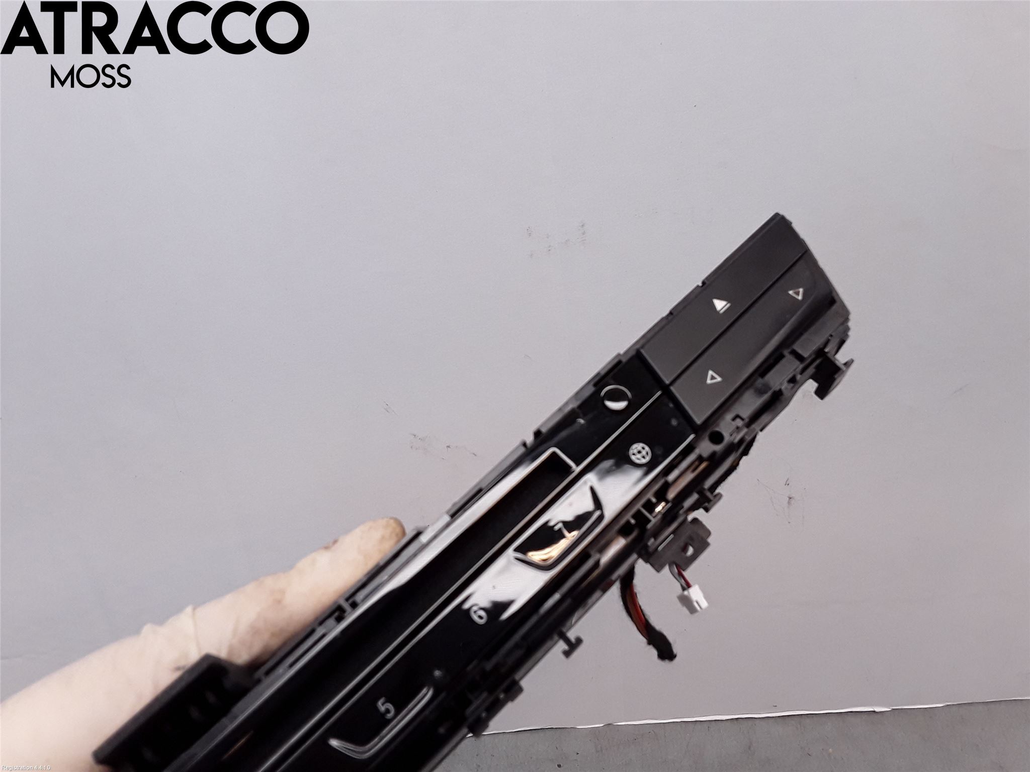 BMW 5 G30/G31/F90 17-23 Stereo Cd Veksler